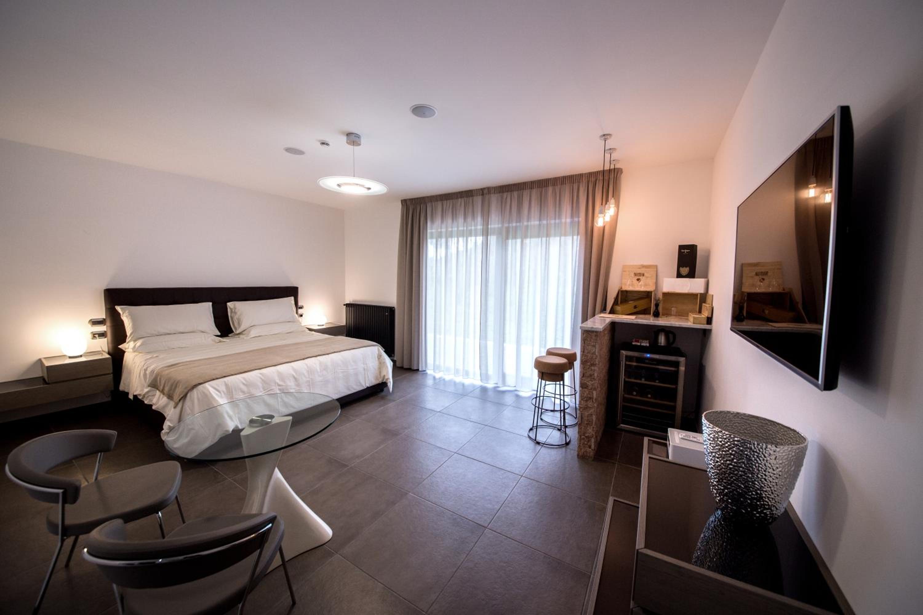 Junior Suite with Private Pool photo 2