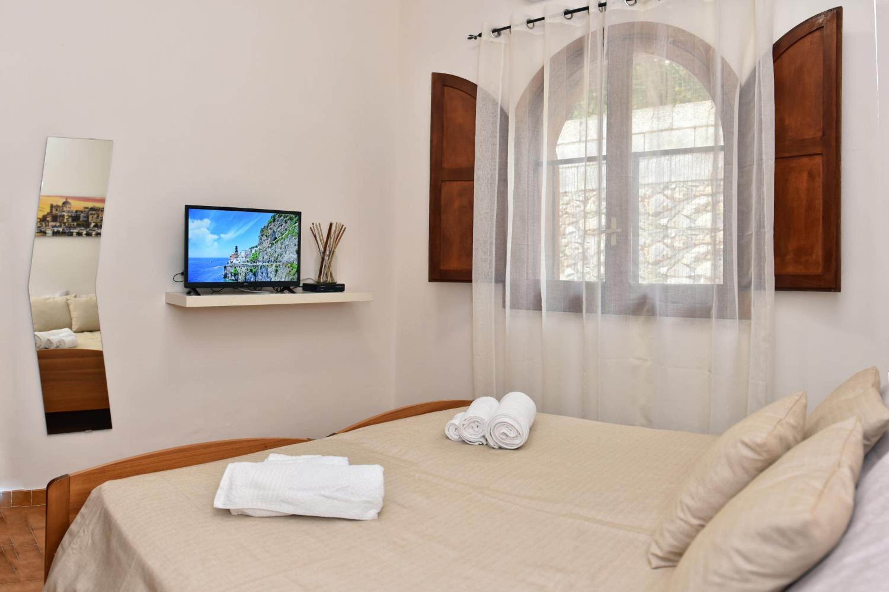 Two-Bedroom House photo 1