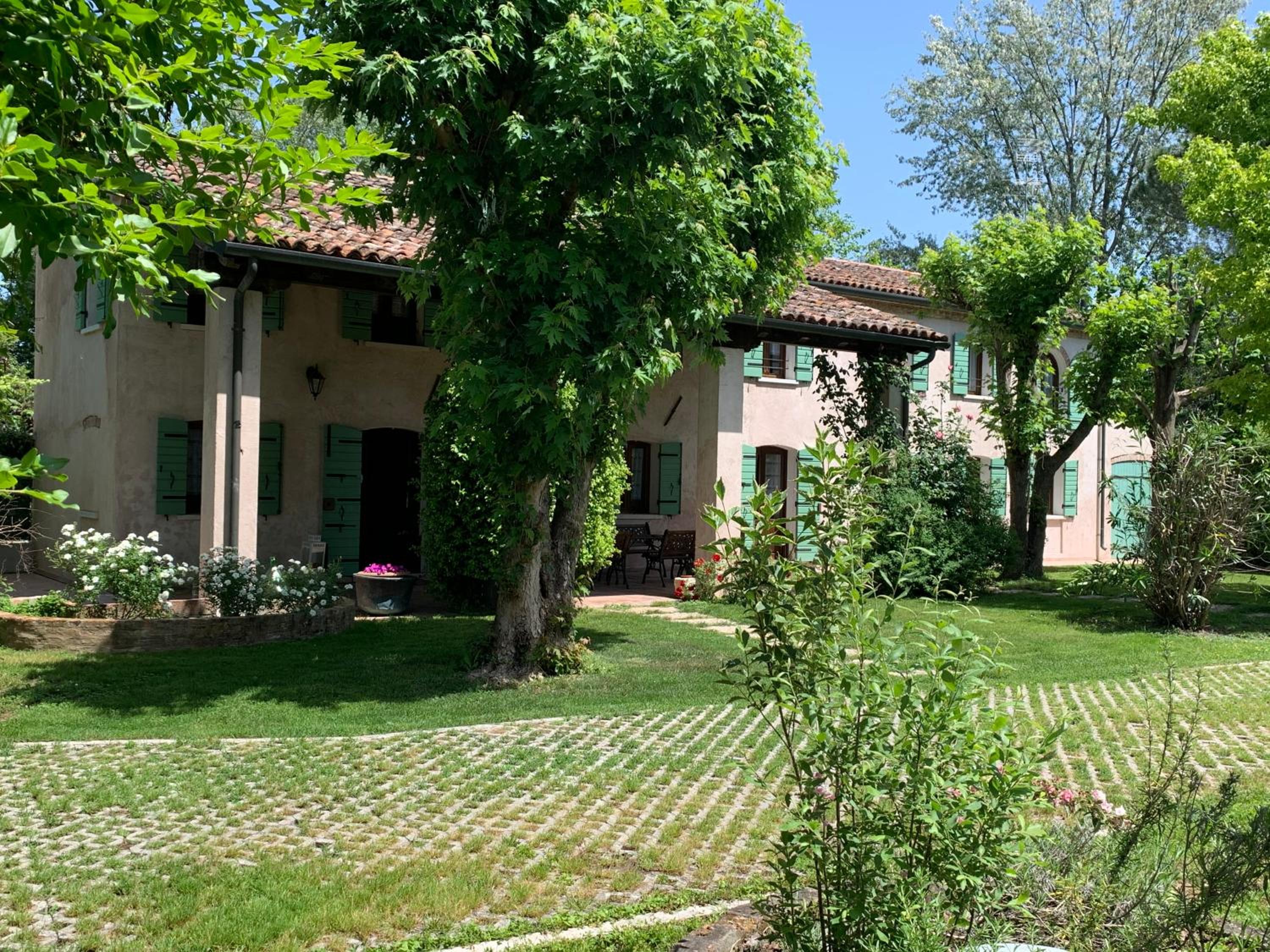 Villa with Garden View - Photo 22
