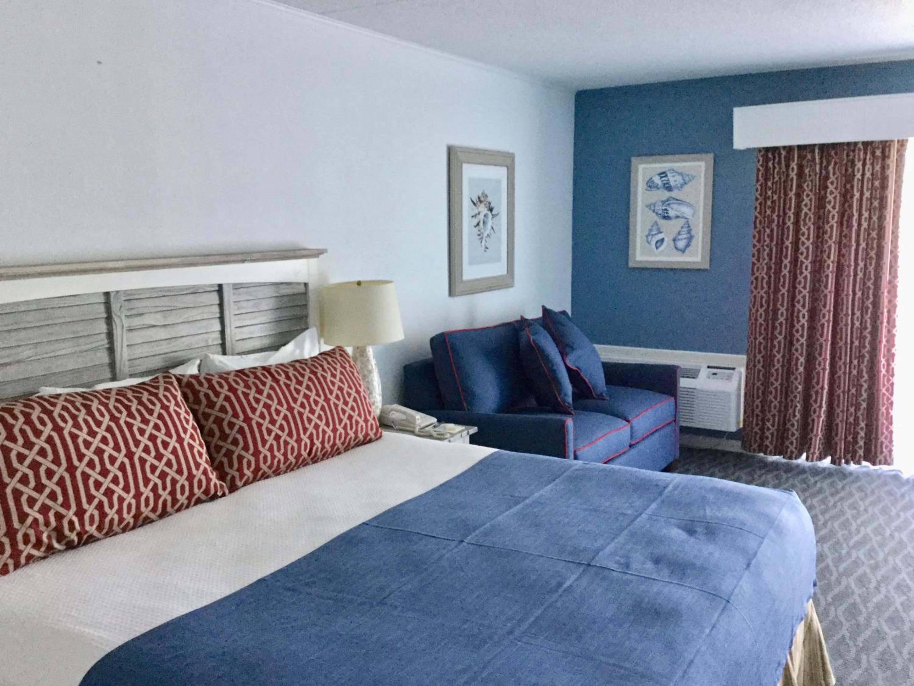 King Room with Balcony - Second Floor photo 1