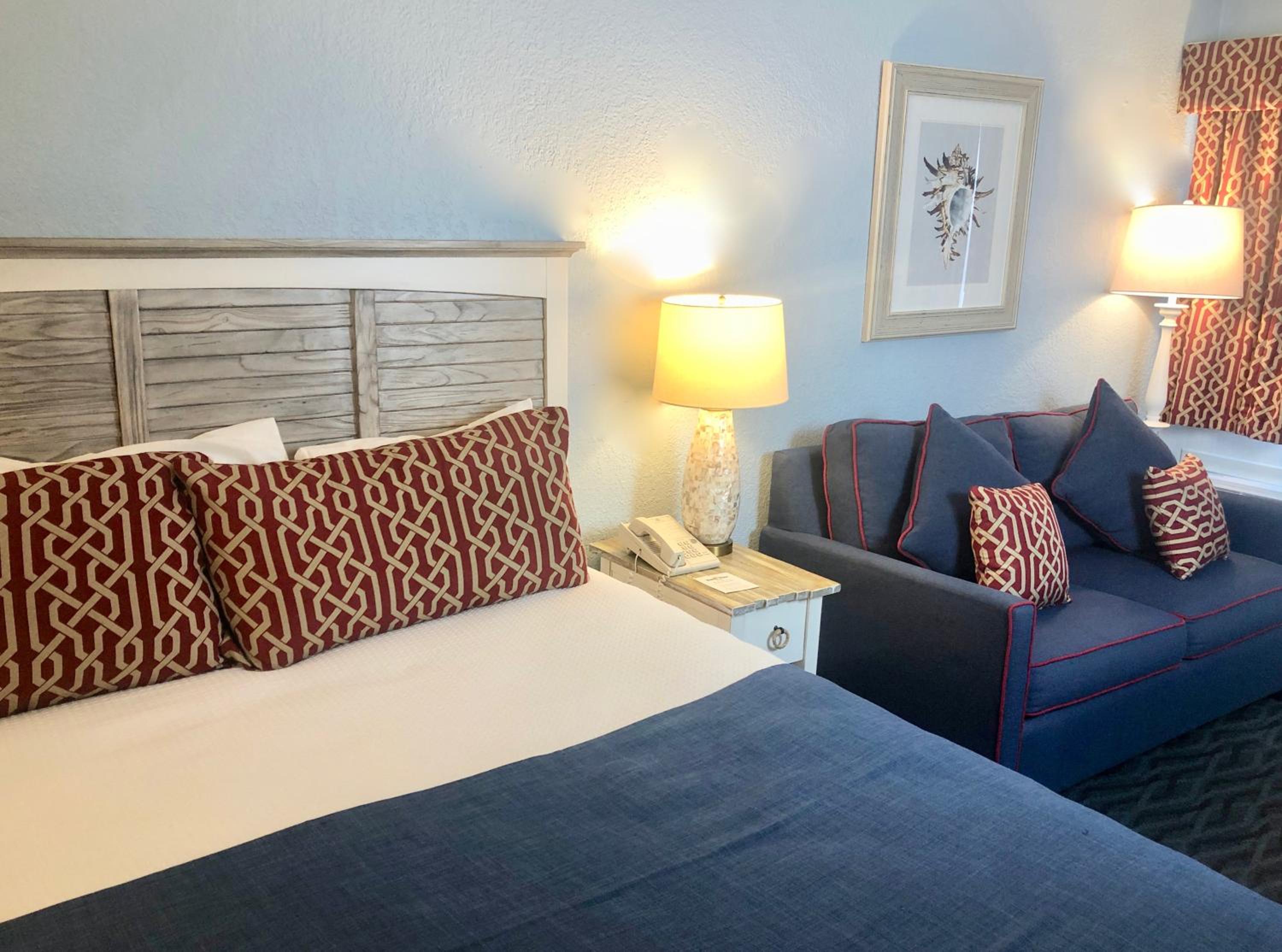 King Room with Pool View - Third Floor  photo 1