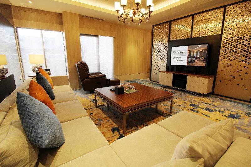 Deluxe Queen Room - Photo 4