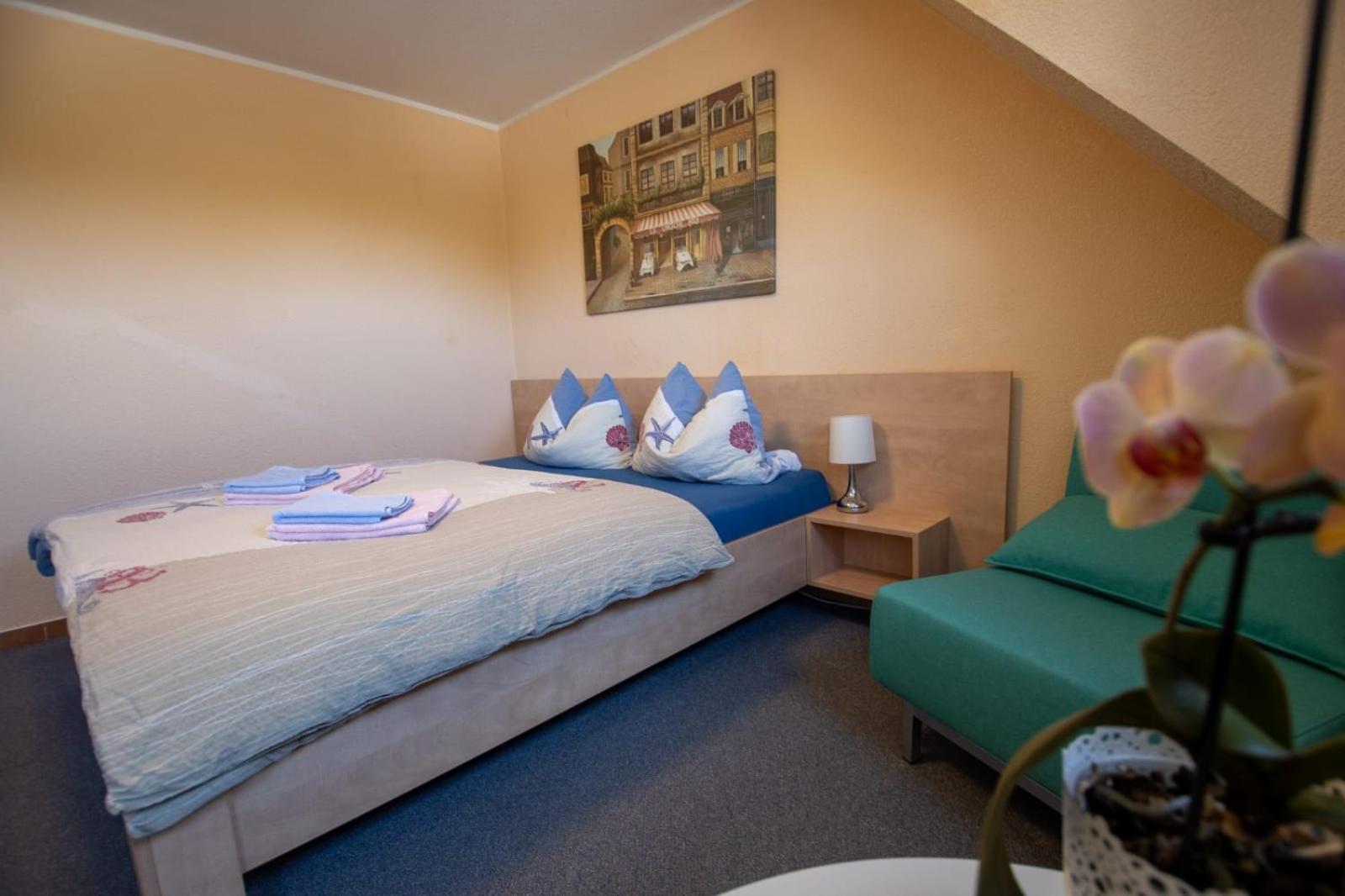 Double Room - Photo 13