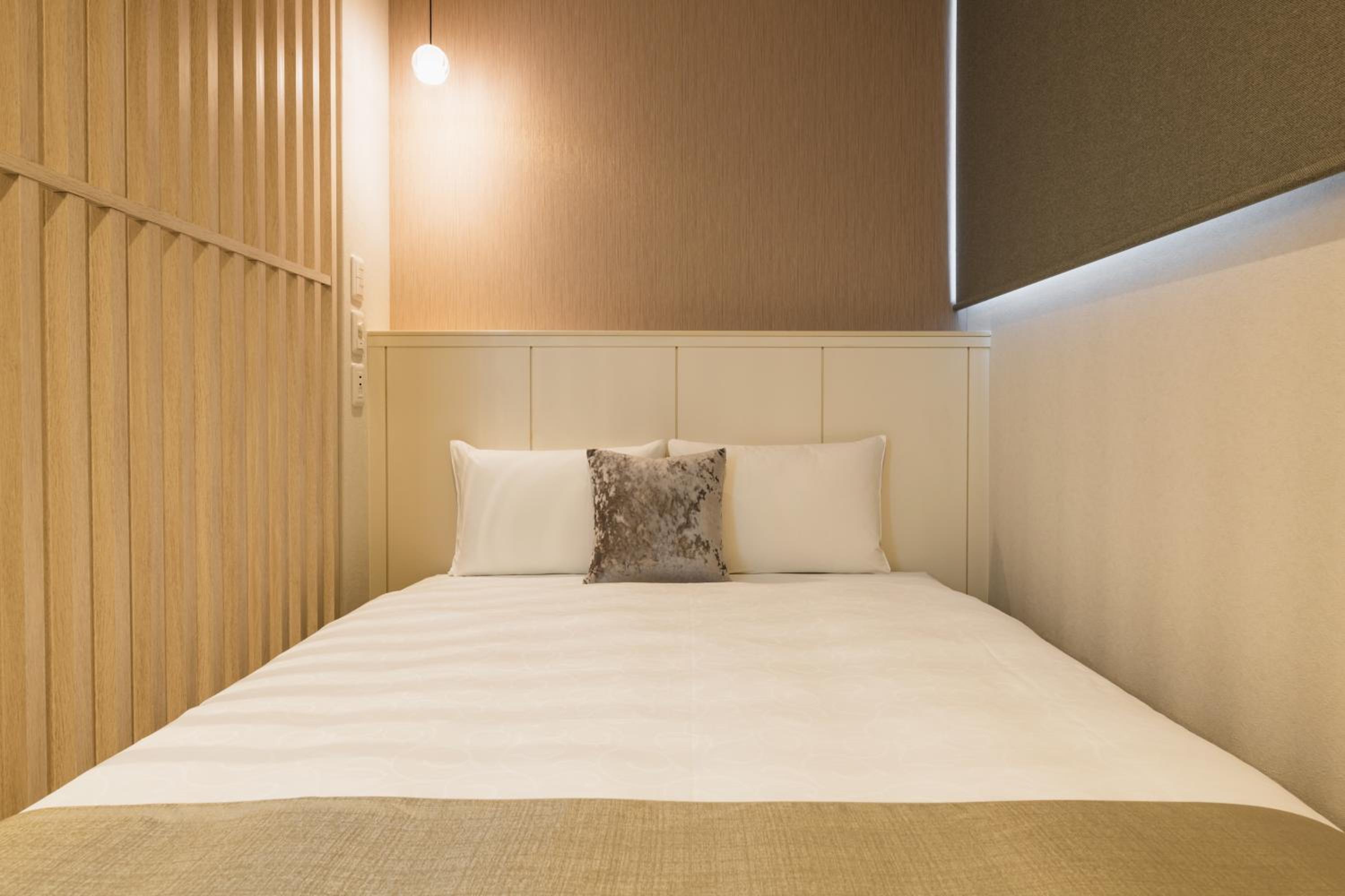 Standard Double Room - Photo 9