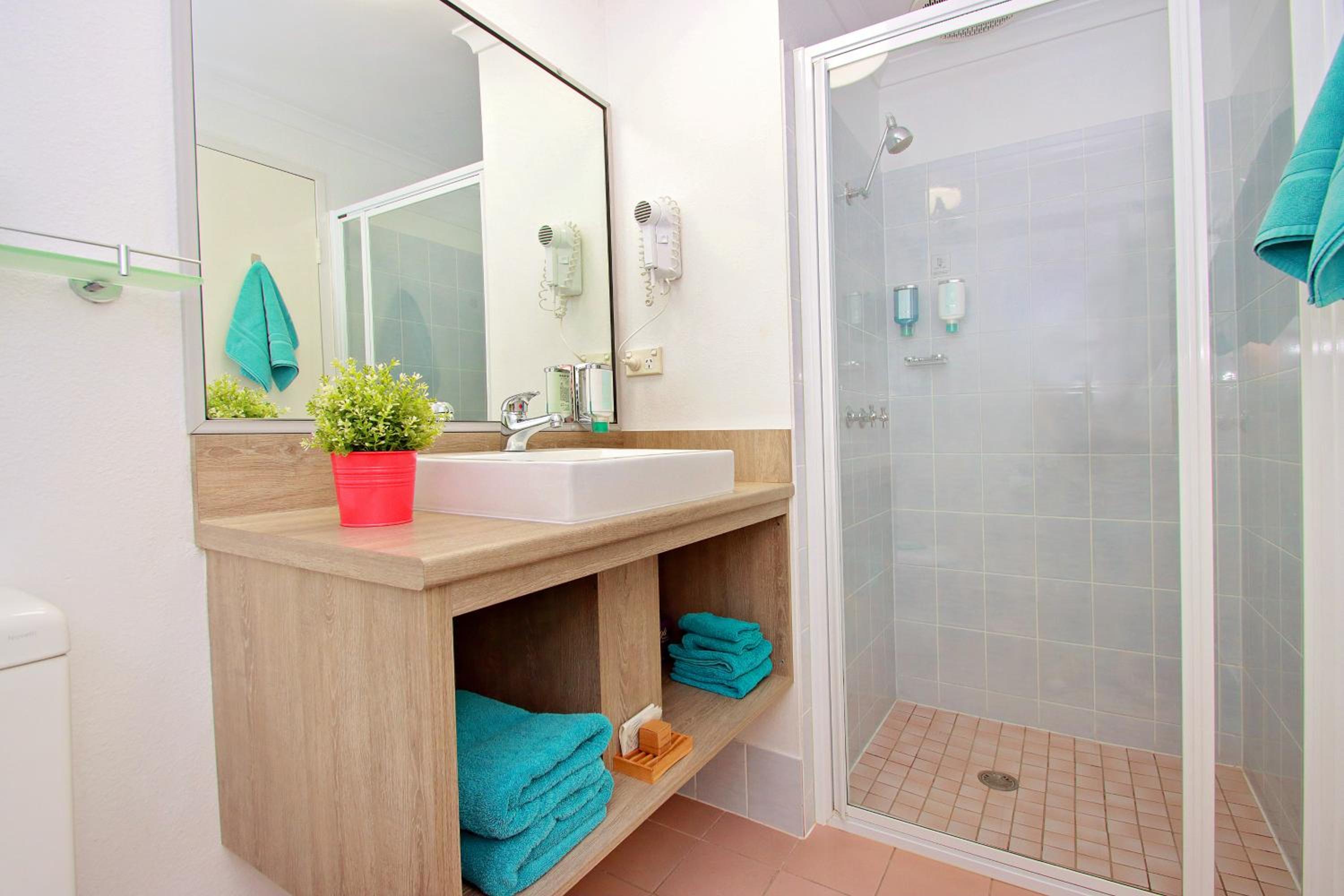 Deluxe Double Room with Balcony photo 2