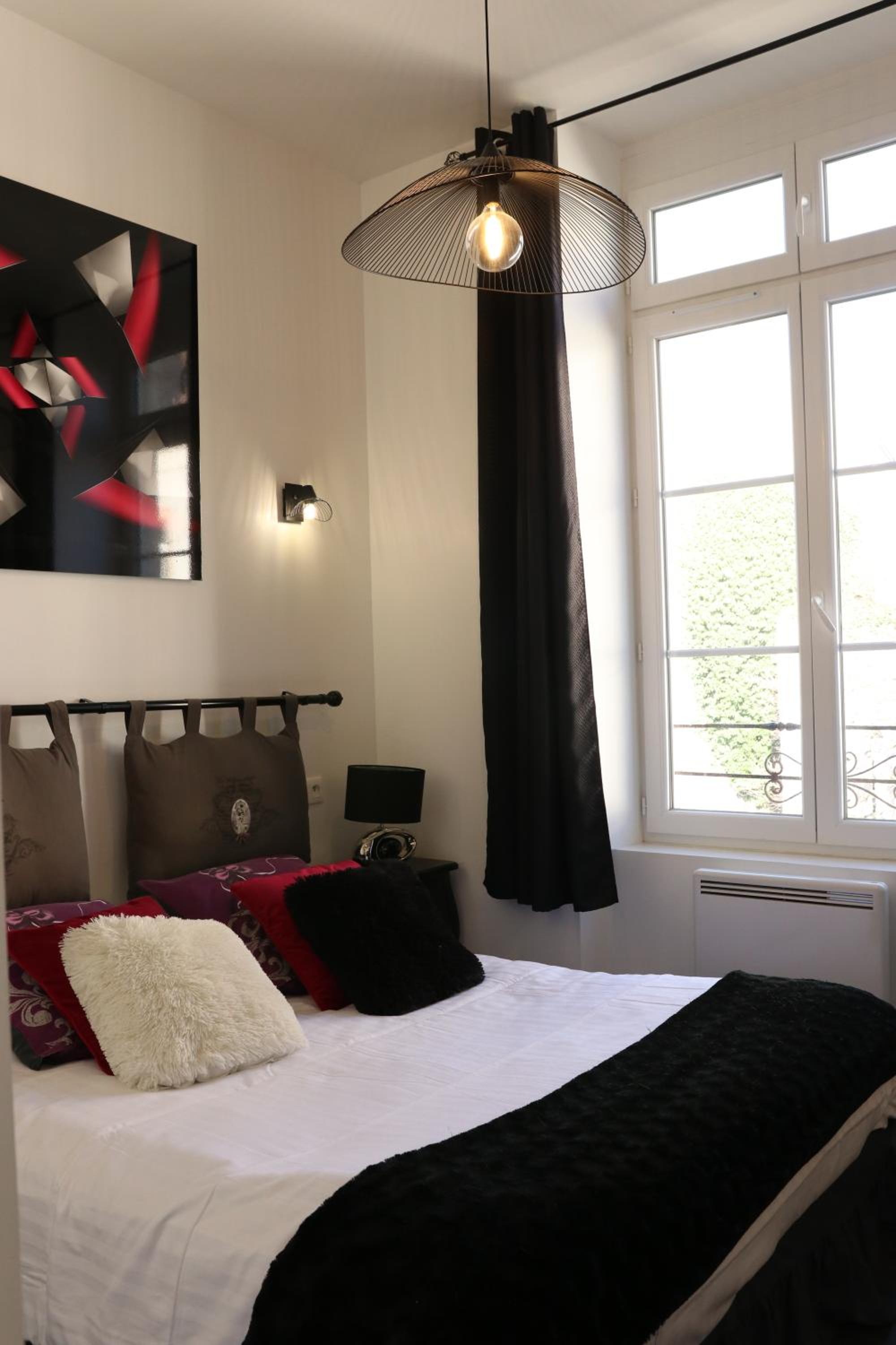 Double Room - Photo 6