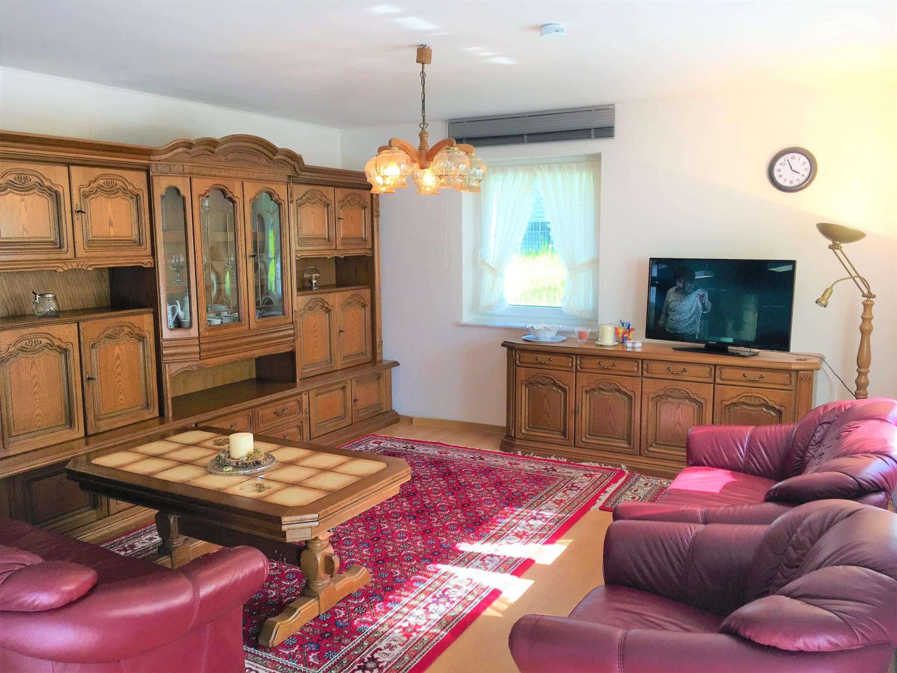 One-Bedroom Apartment - Photo 1