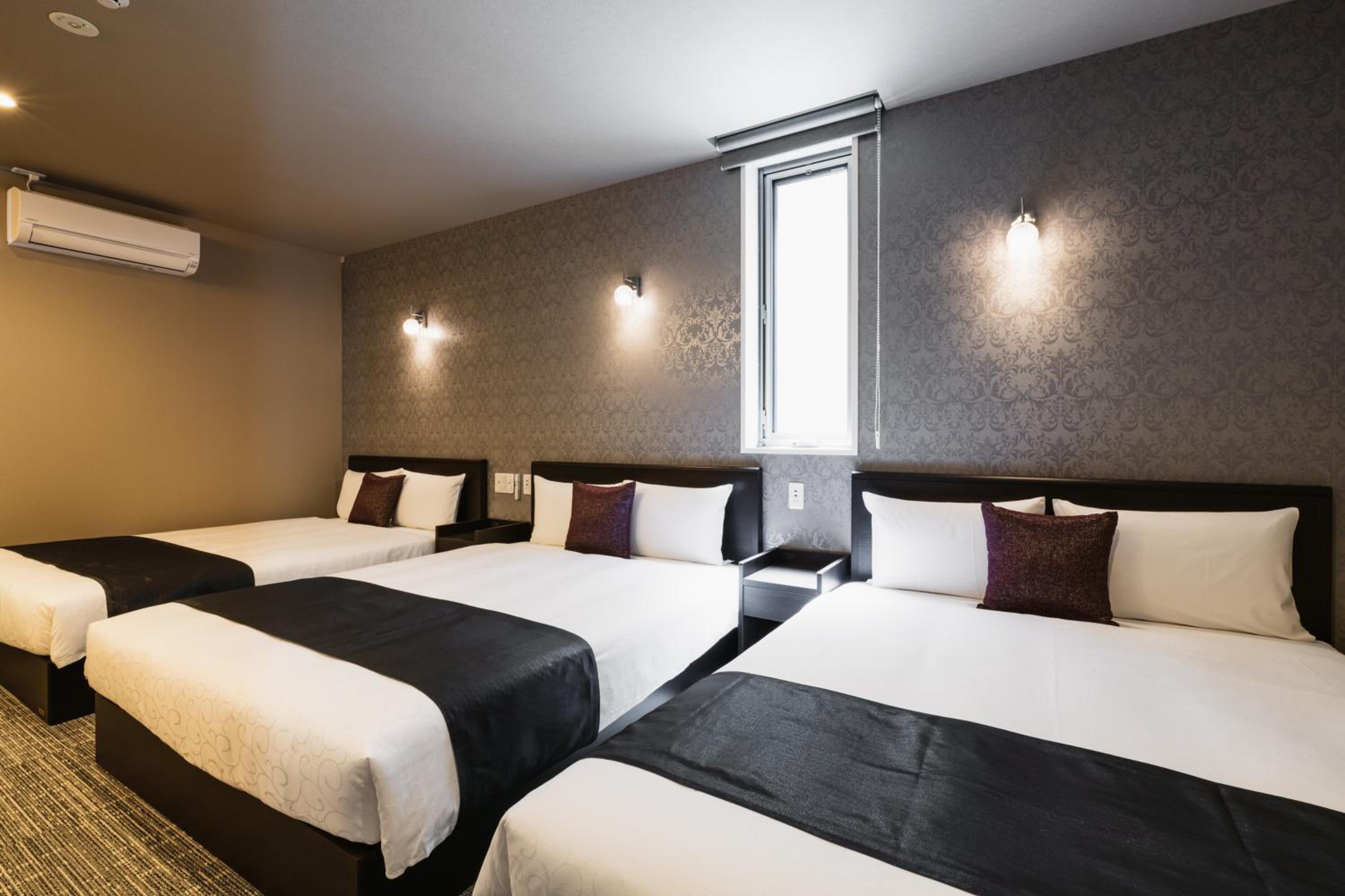 Standard Triple Room - Photo 10