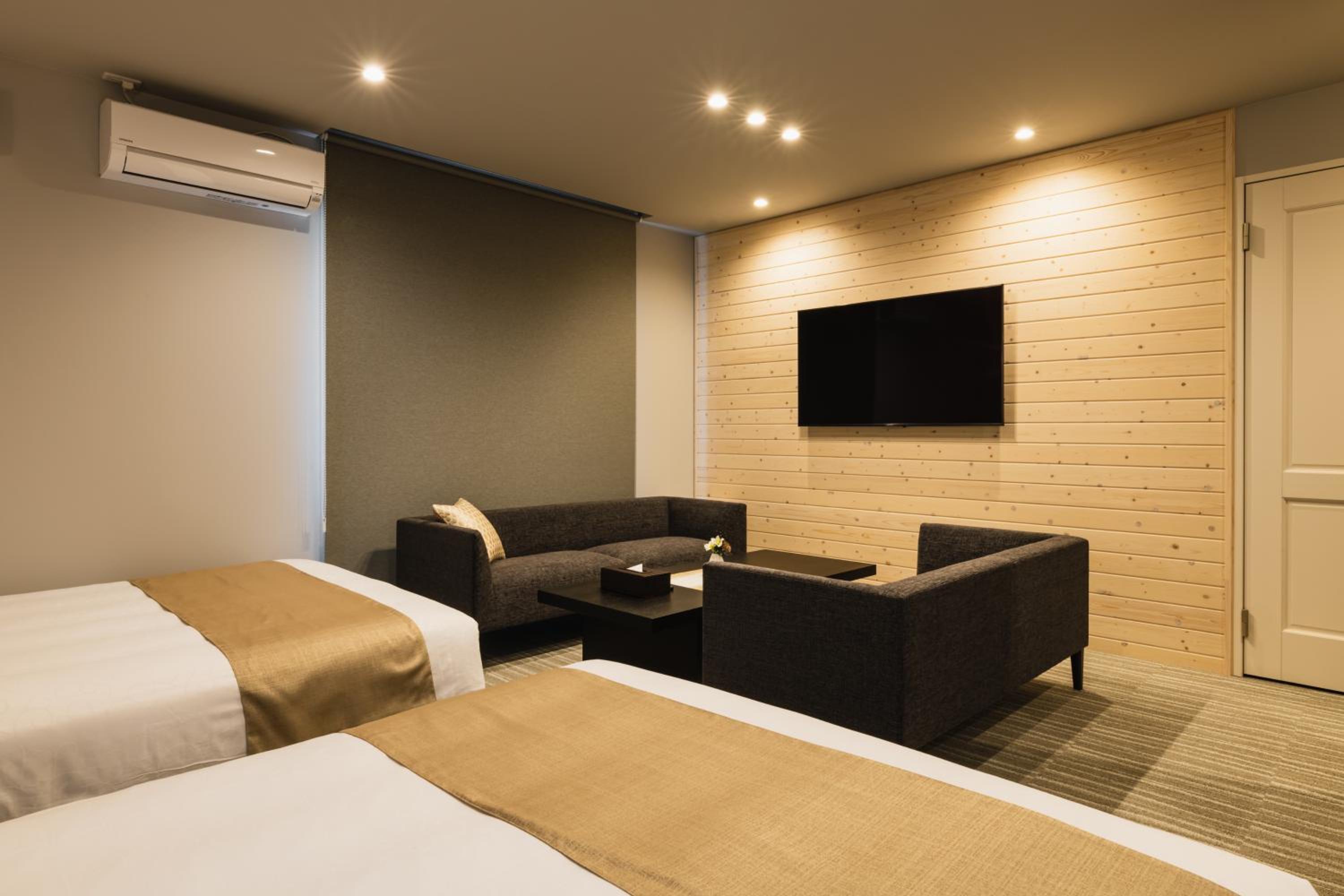 Superior Triple Room - Photo 11