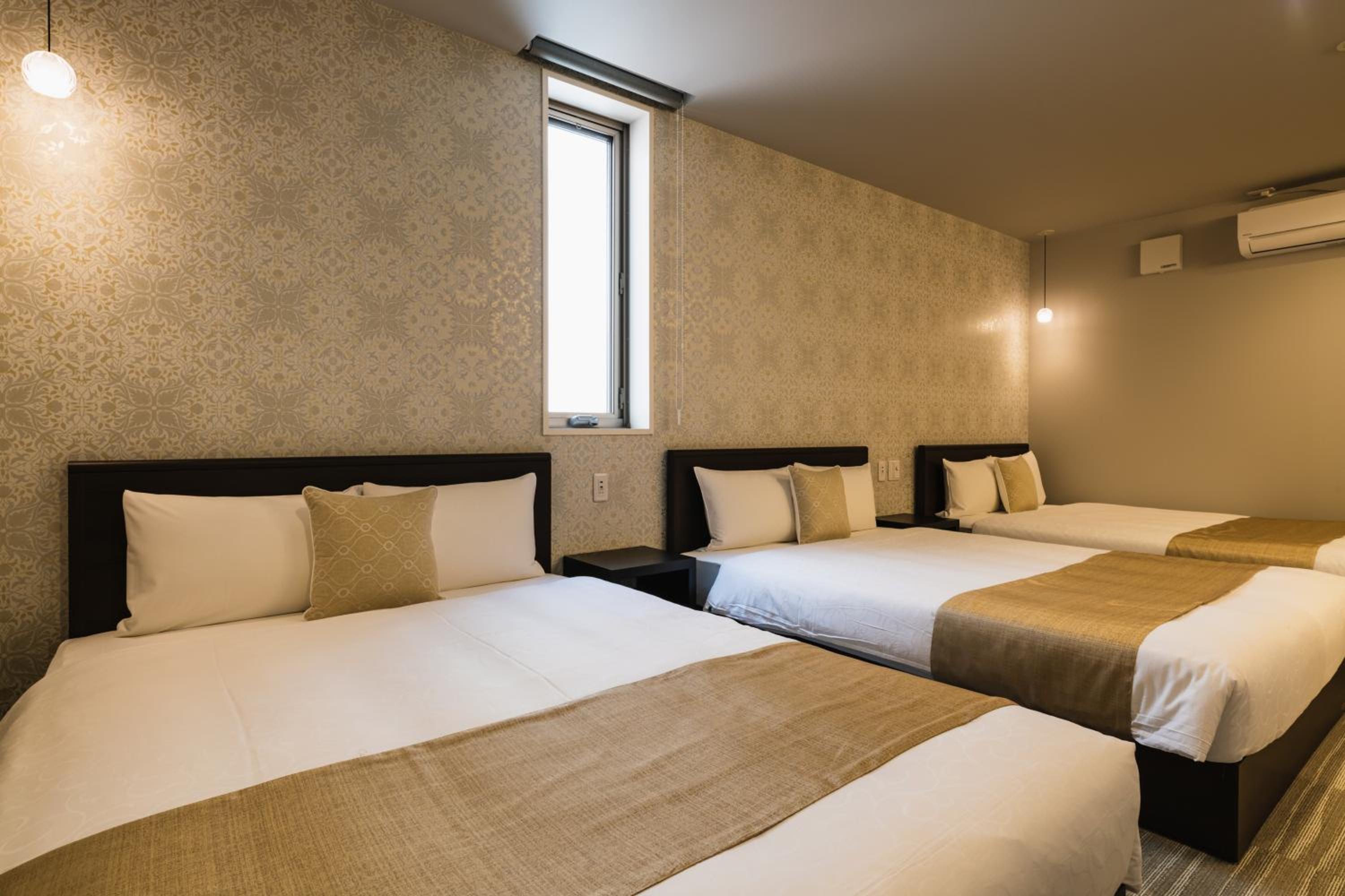 Superior Triple Room - Photo 15