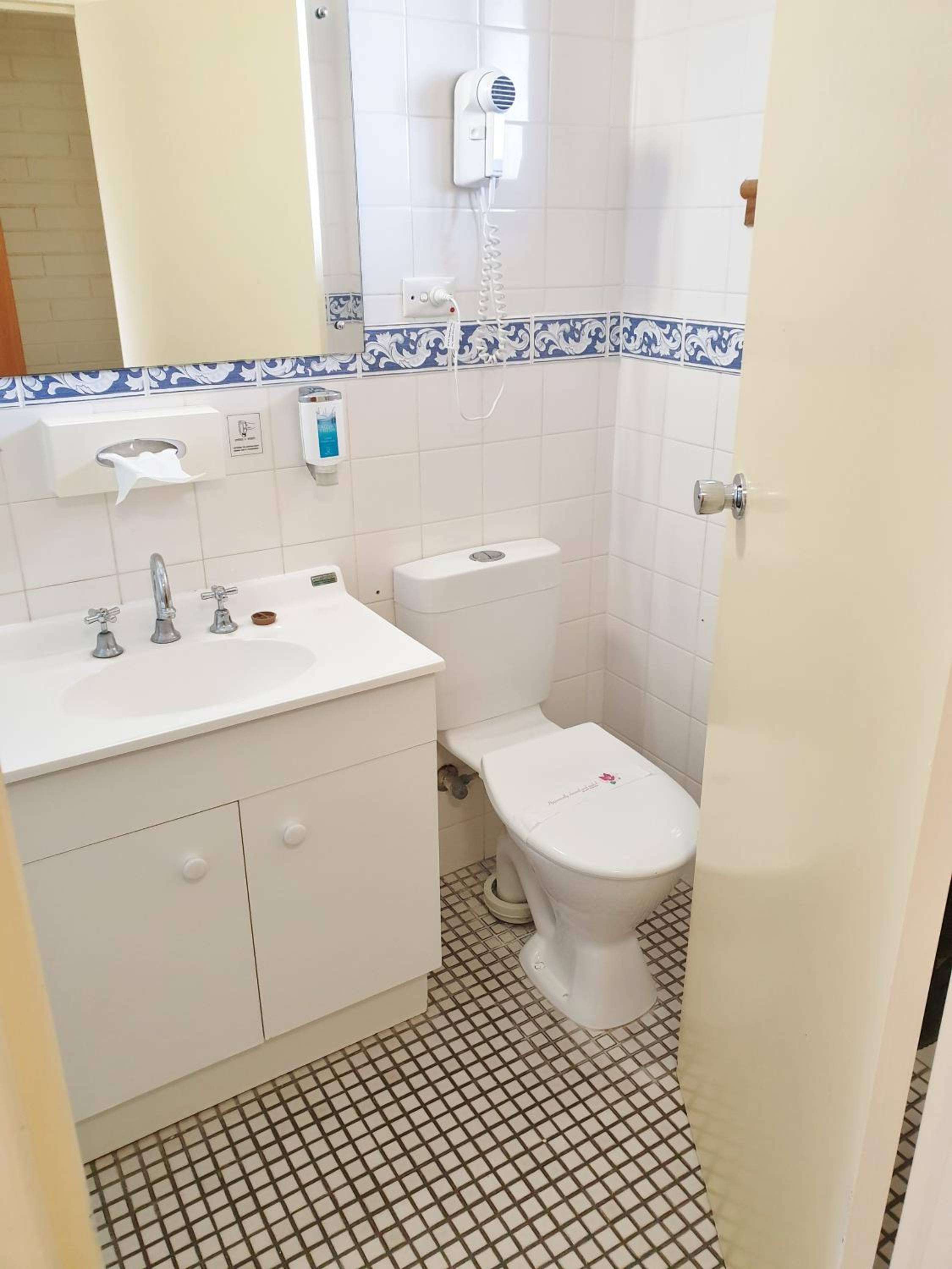 Deluxe Queen Room with Ocean View photo 2