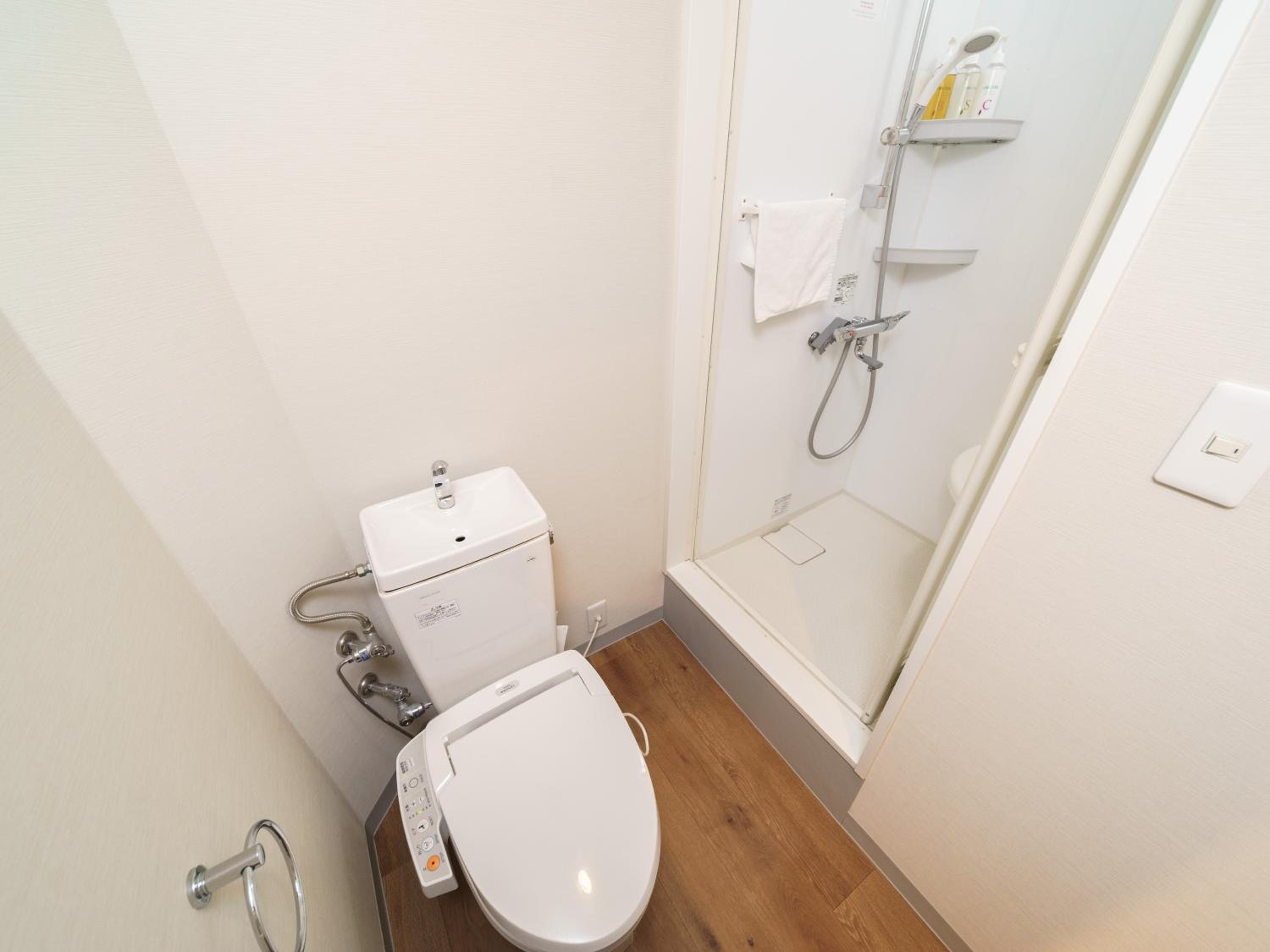 Superior Single Room with Shower photo 2