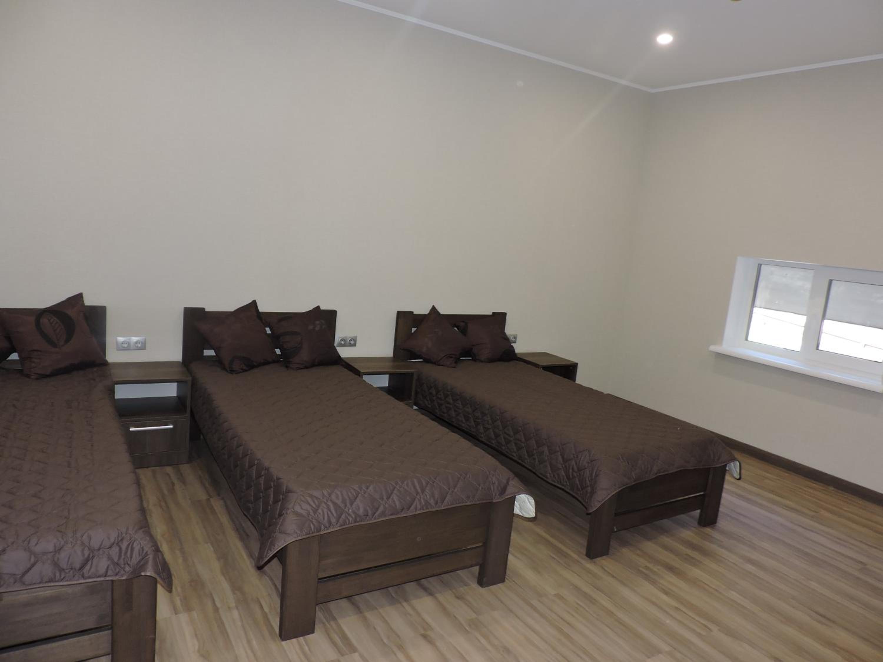 Comfort Triple Room with Shower photo 2