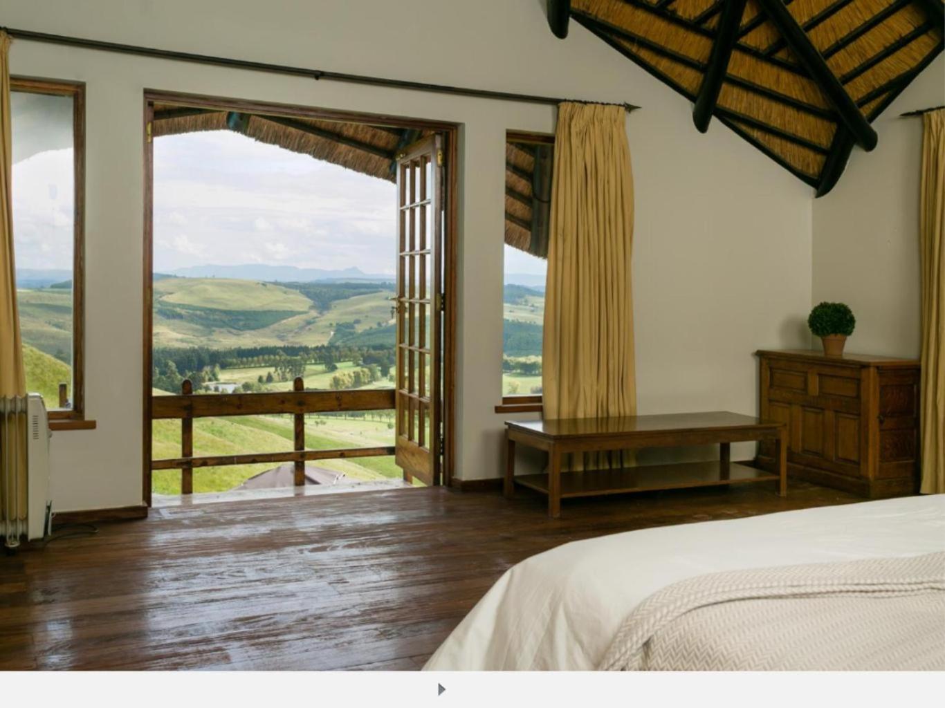 King Room with a Balcony - Photo 2