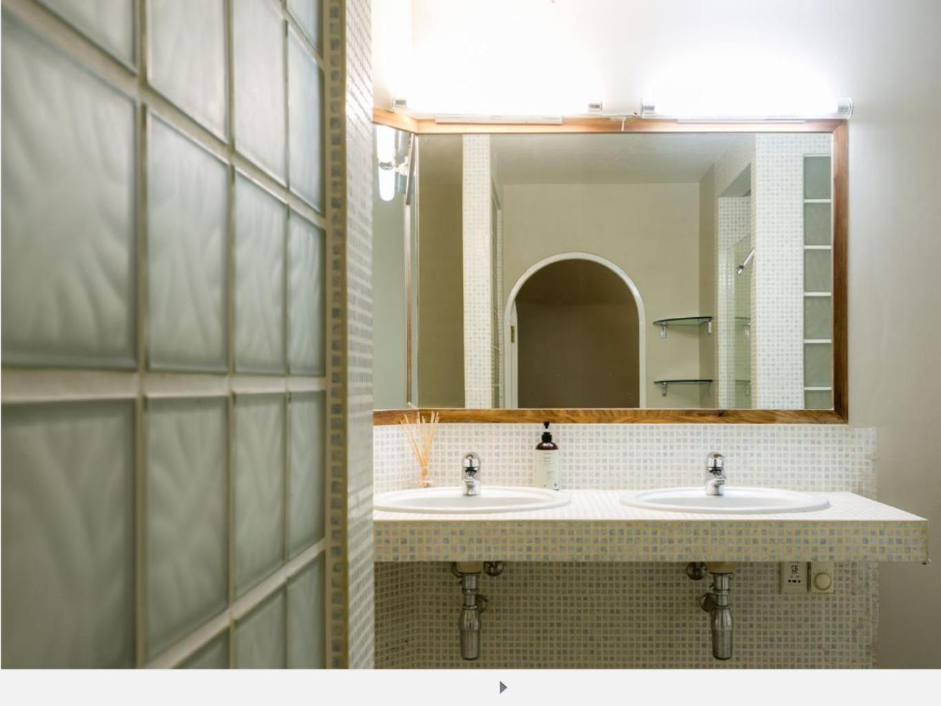 Basic King Room - Photo 3