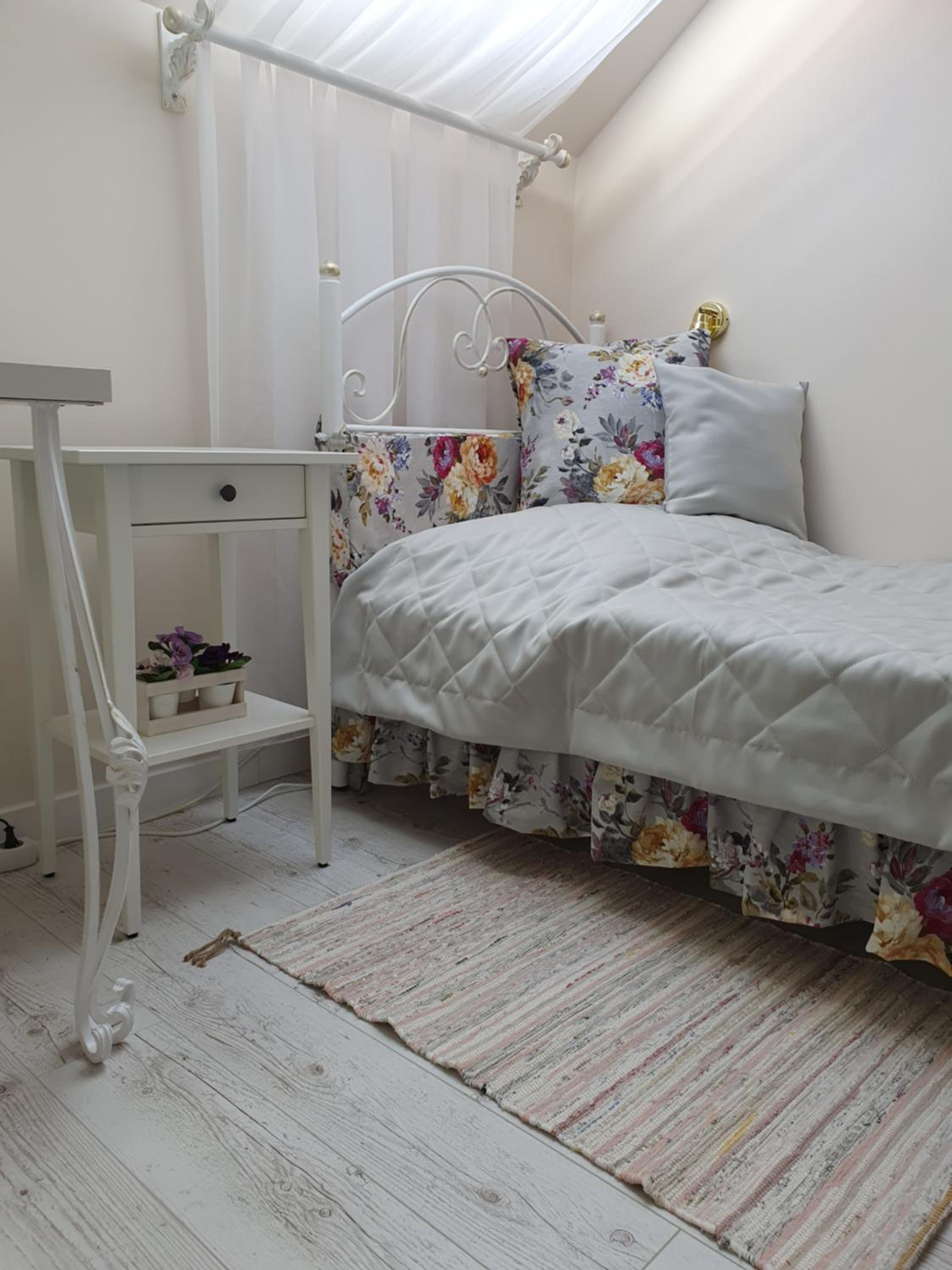 Twin Room - Photo 8