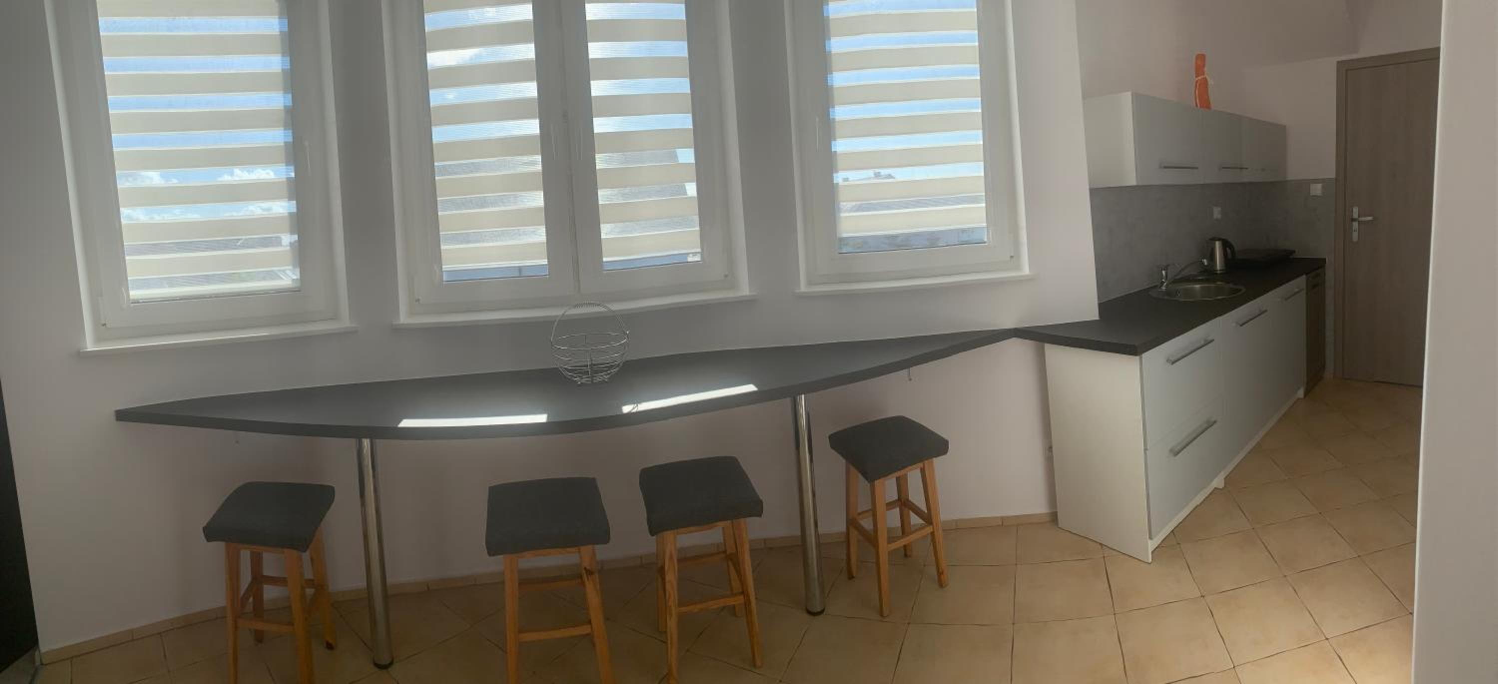 Quadruple Room with Bath - Photo 6