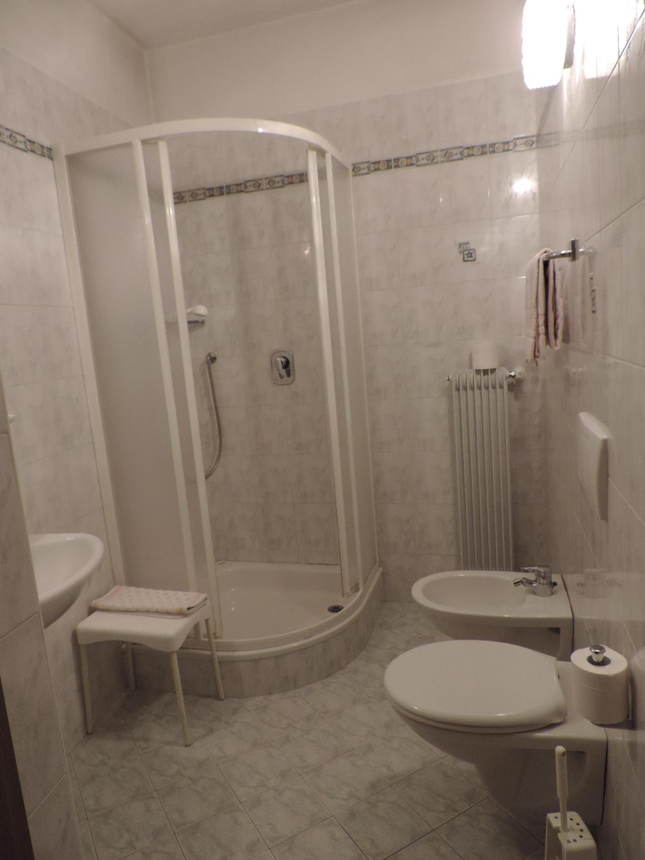 Double Room - Photo 19