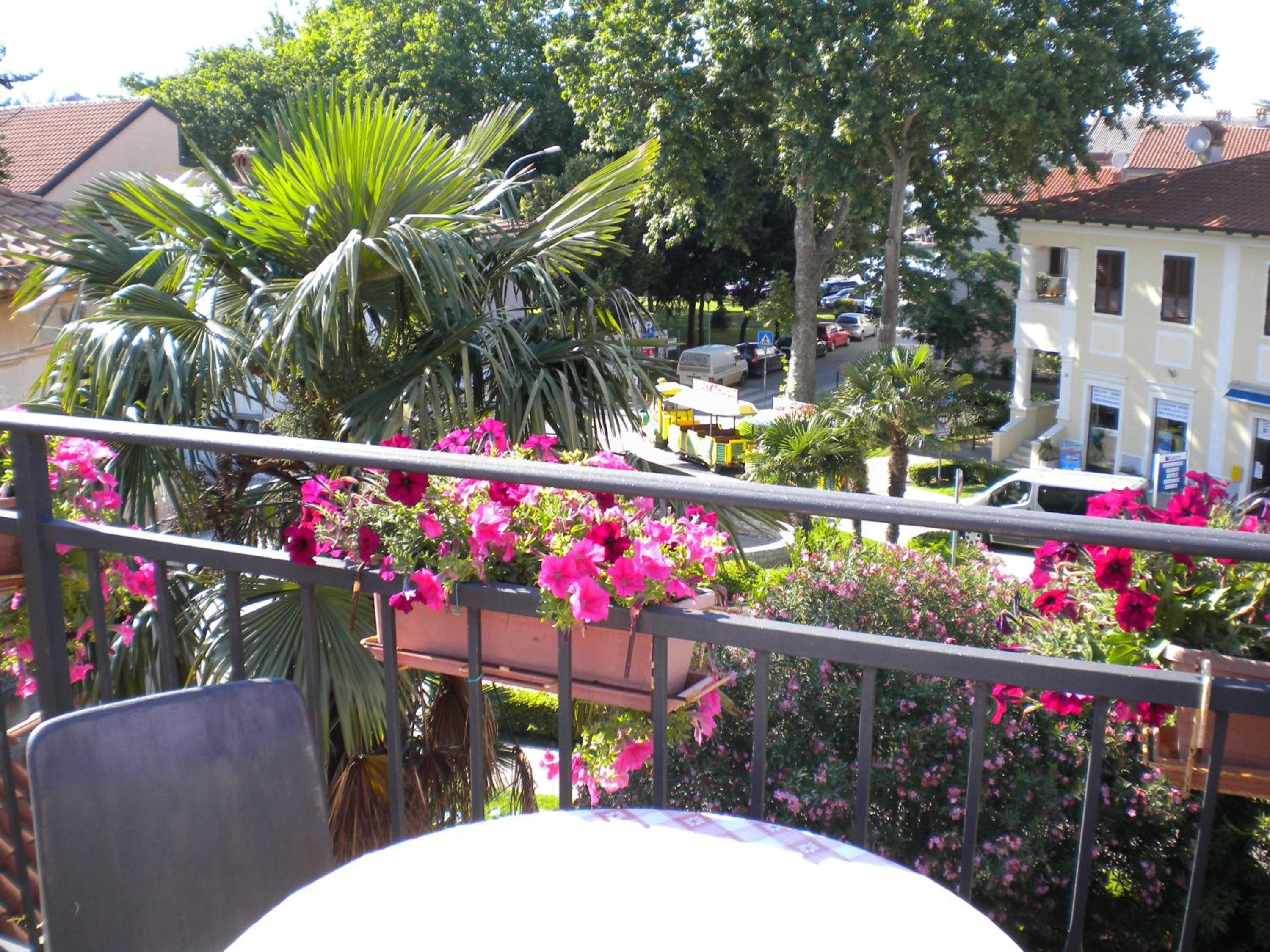 Studio with Balcony