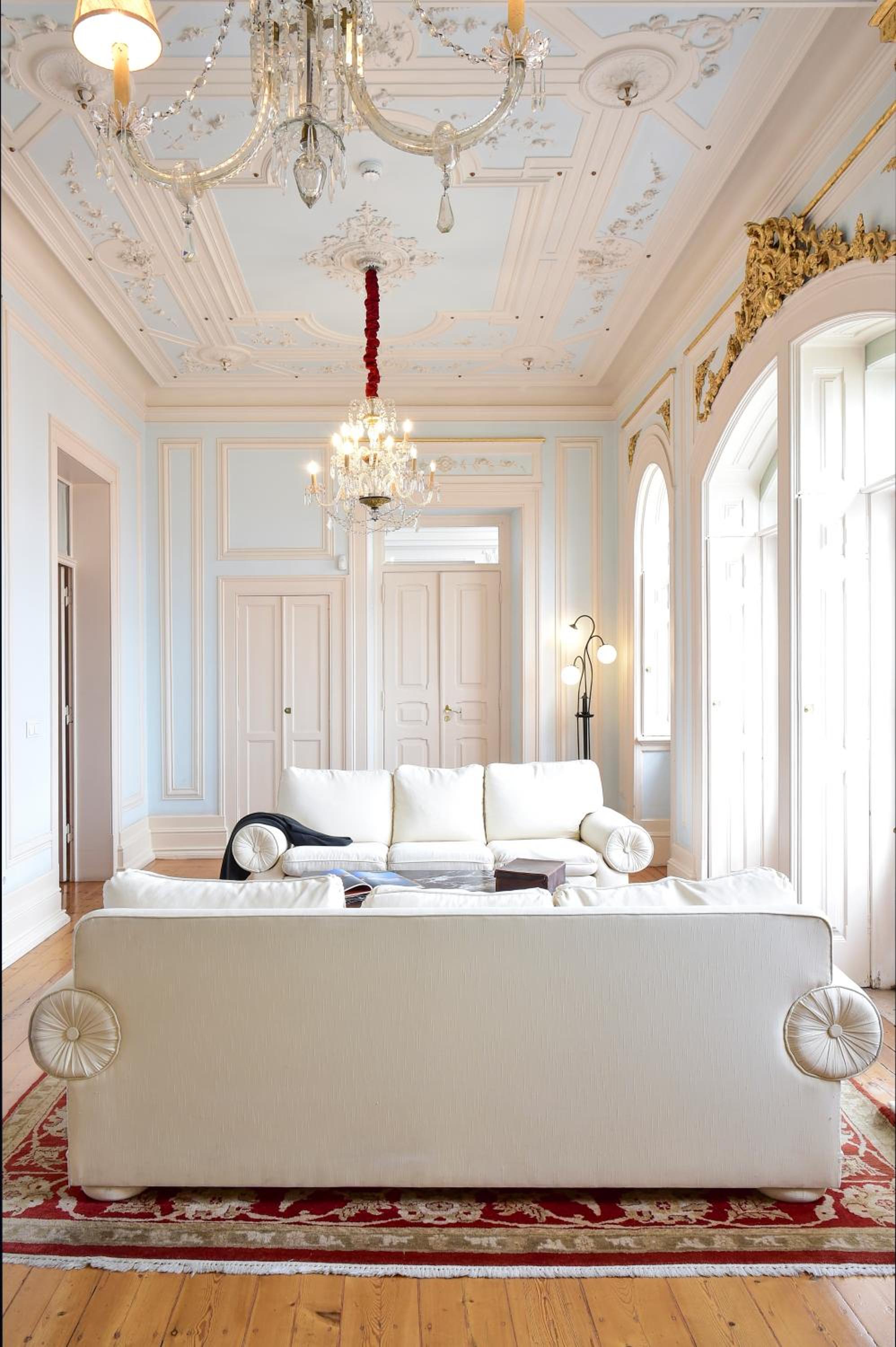 Deluxe Suite with River View - Photo 12