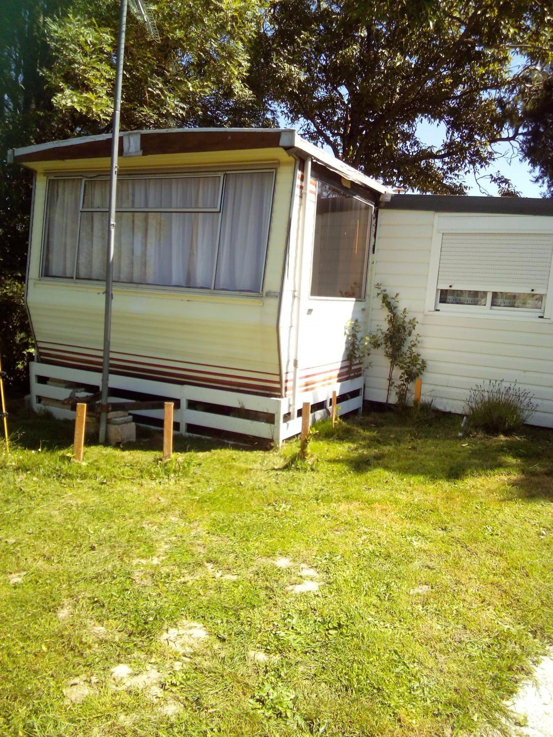 Mobile Home - Photo 13