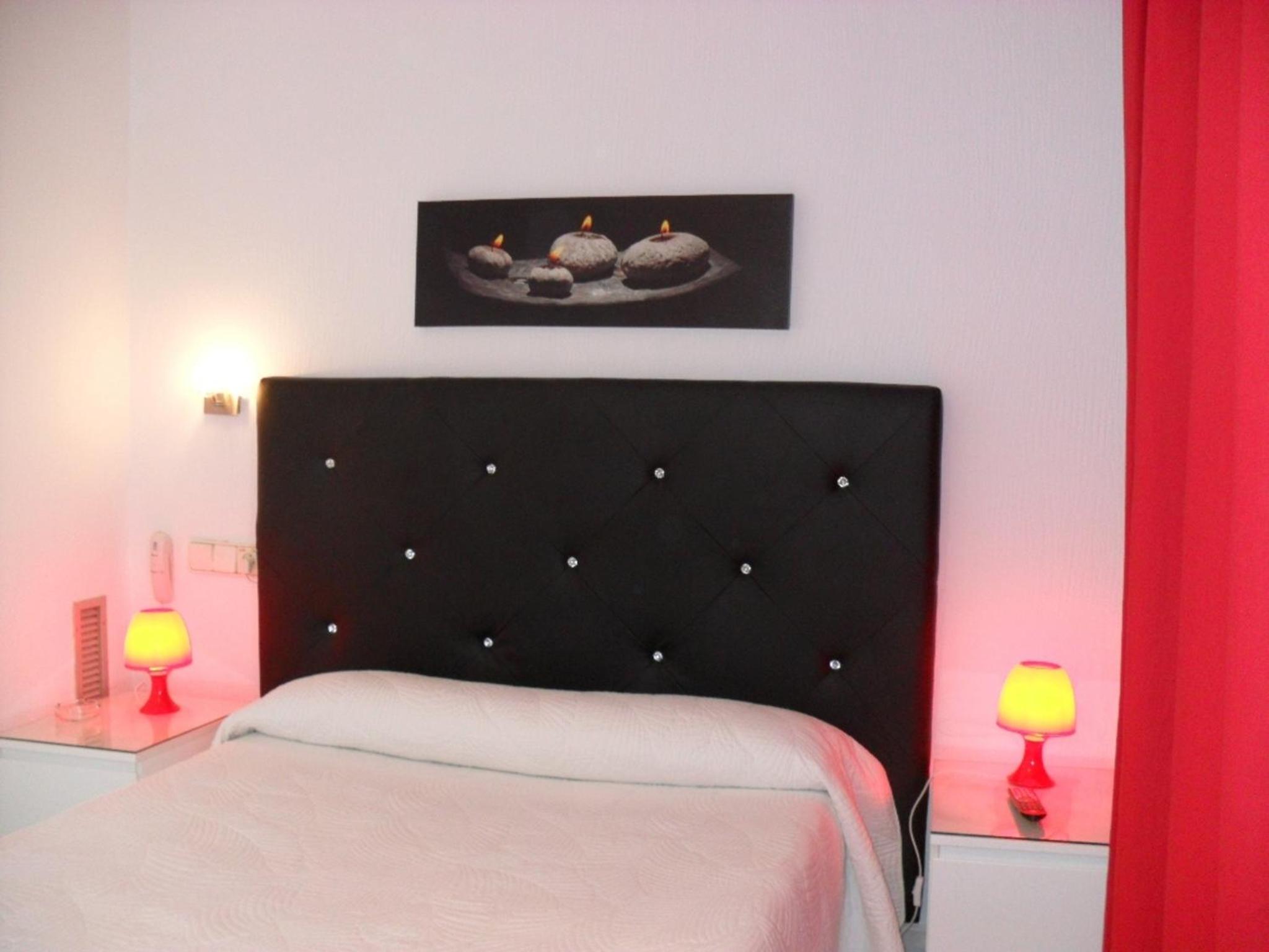 Double Room - Photo 2