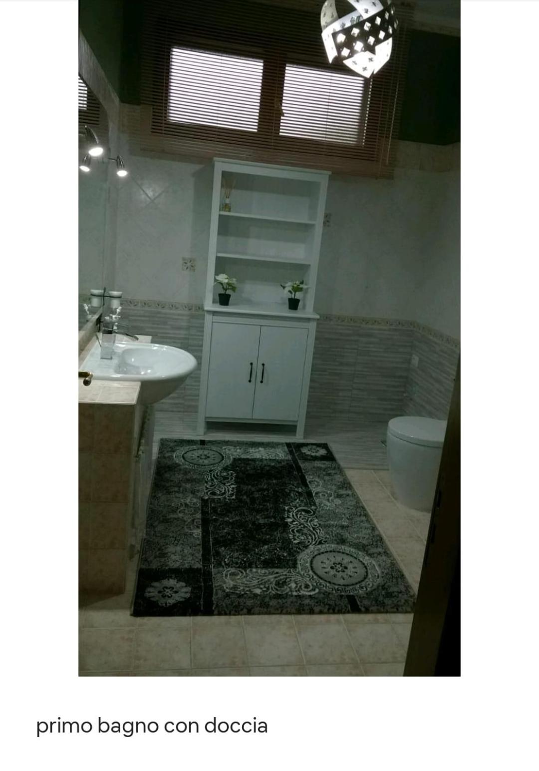 Twin Room with Shared Toilet photo 2