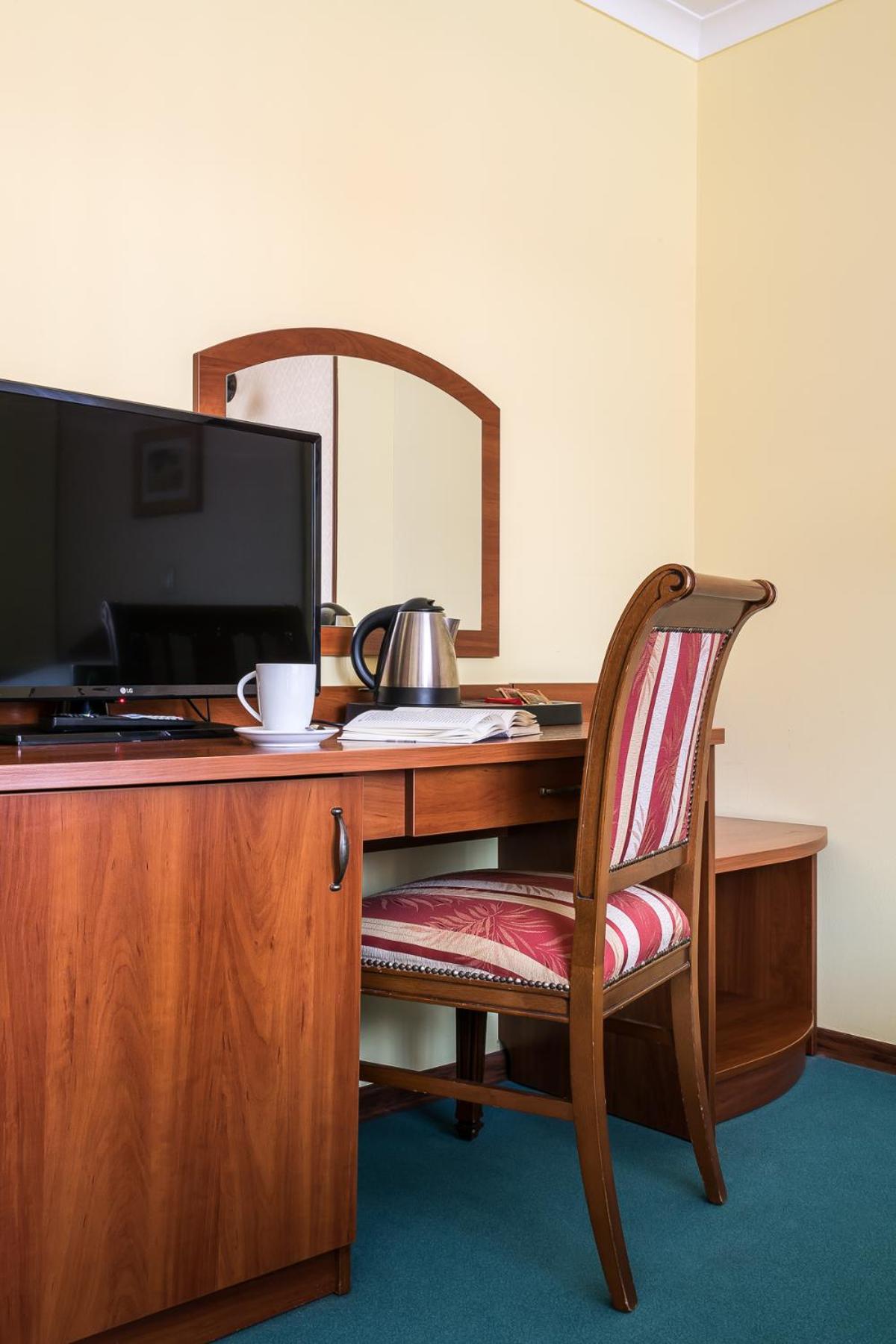 Single Room photo 2