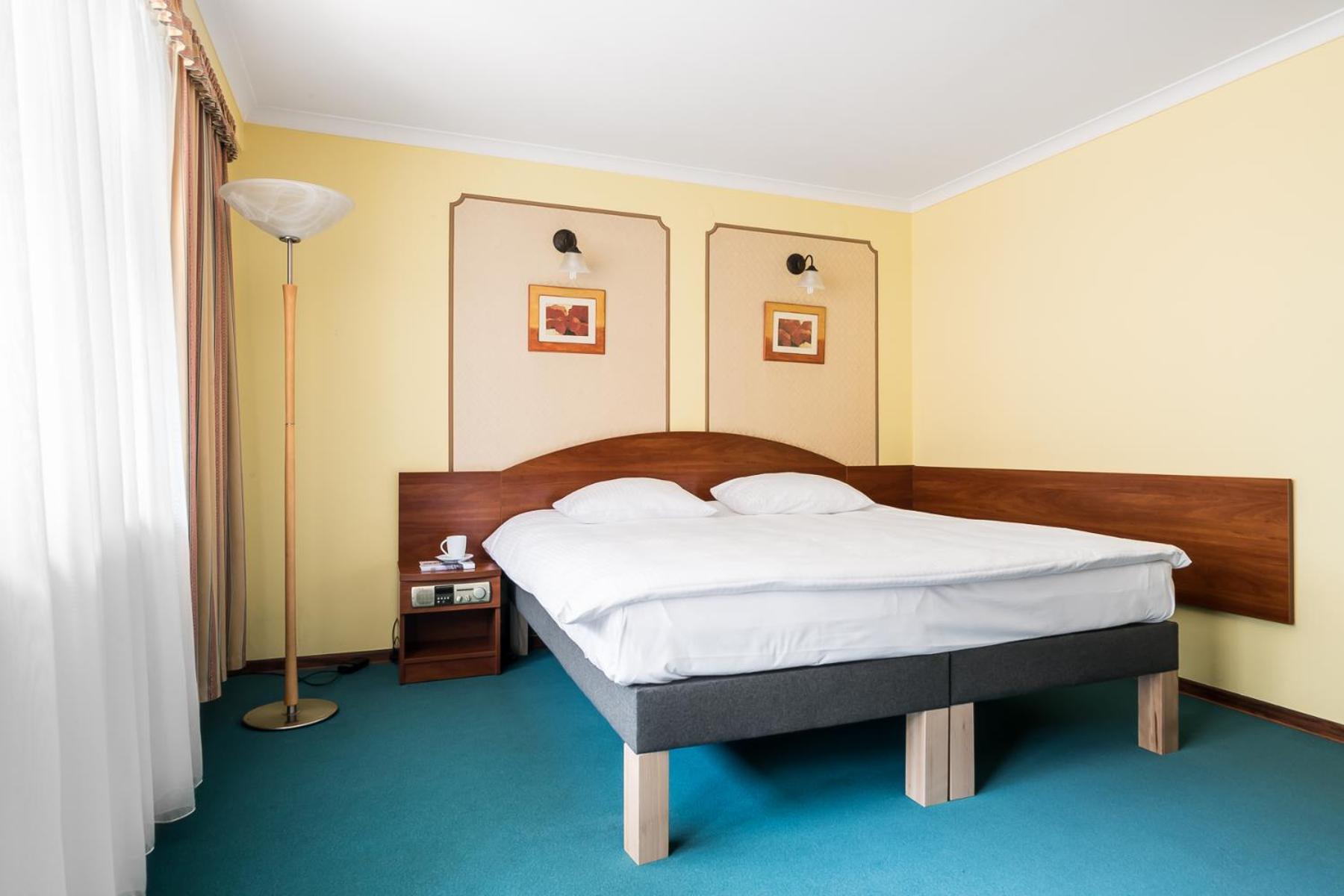 Standard Double or Twin Room photo 3