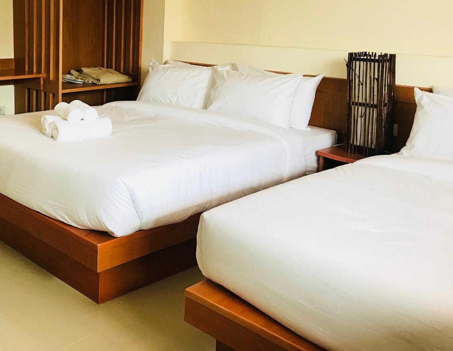 Deluxe Queen Room with Two Queen Beds - Photo 2