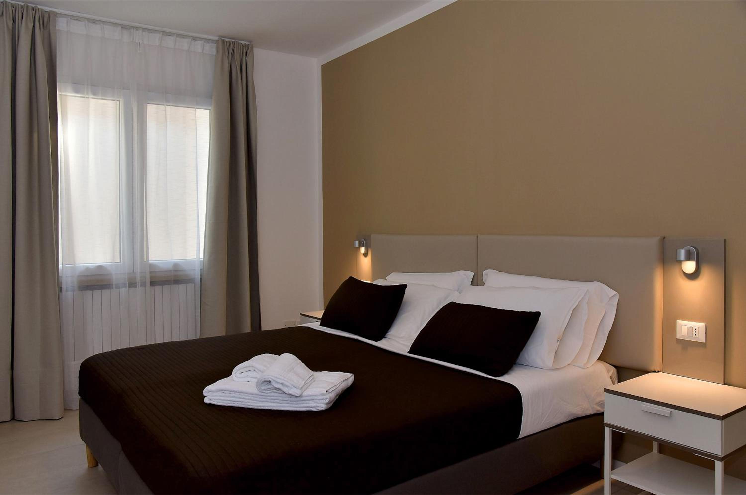 Two-Bedroom Apartment - Lotus - Photo 15