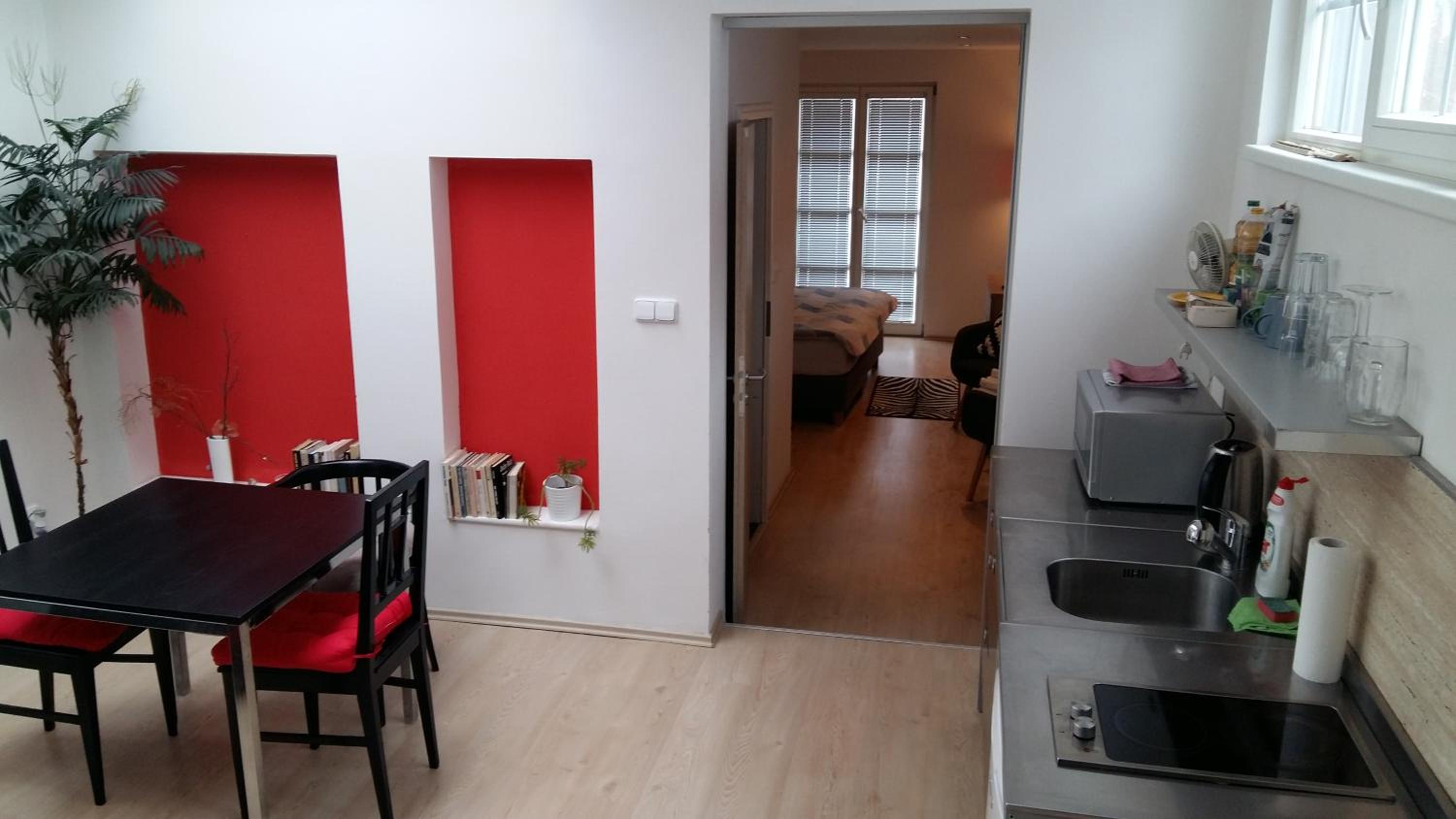 Comfort Two-Bedroom Apartment (3 Adults) photo 3