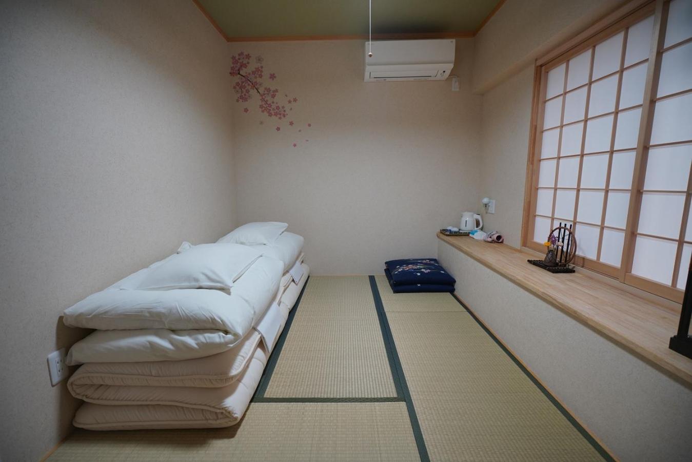 Twin Room with Private Bathroom - Photo 2