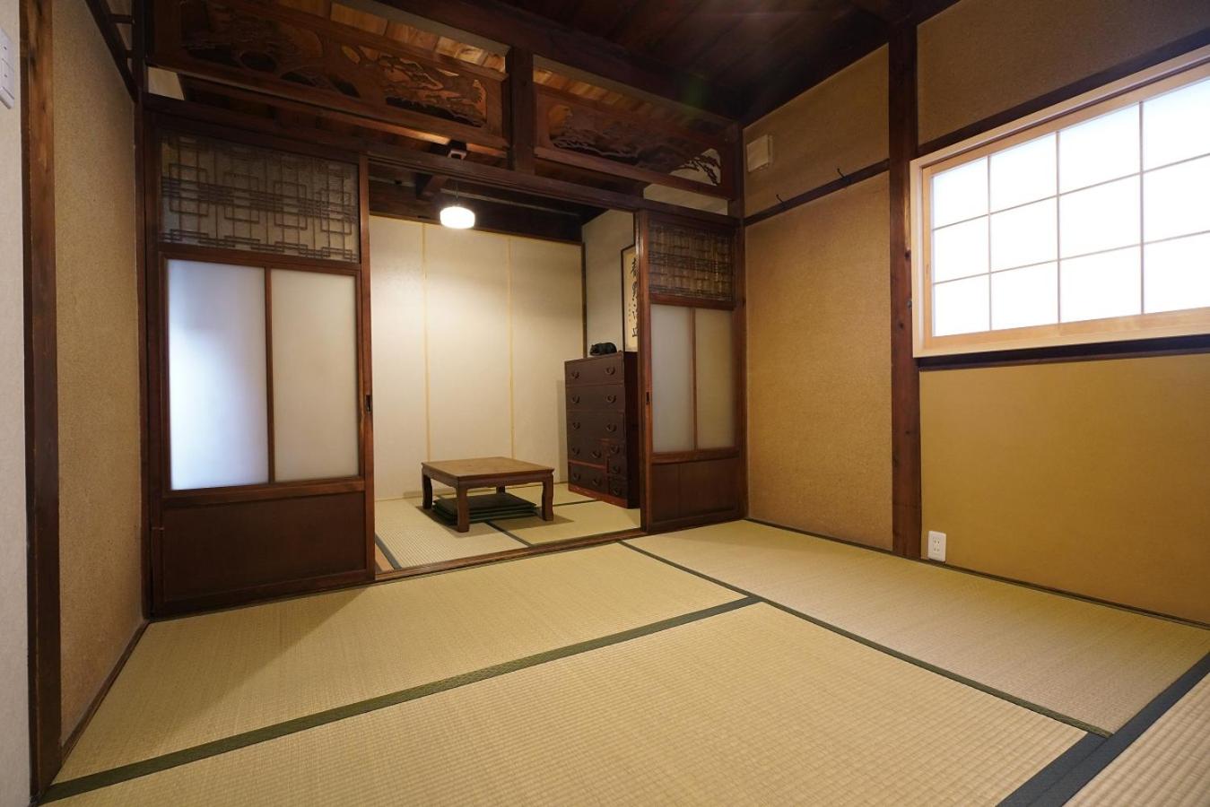 Quadruple Room with Private Bathroom - Photo 5