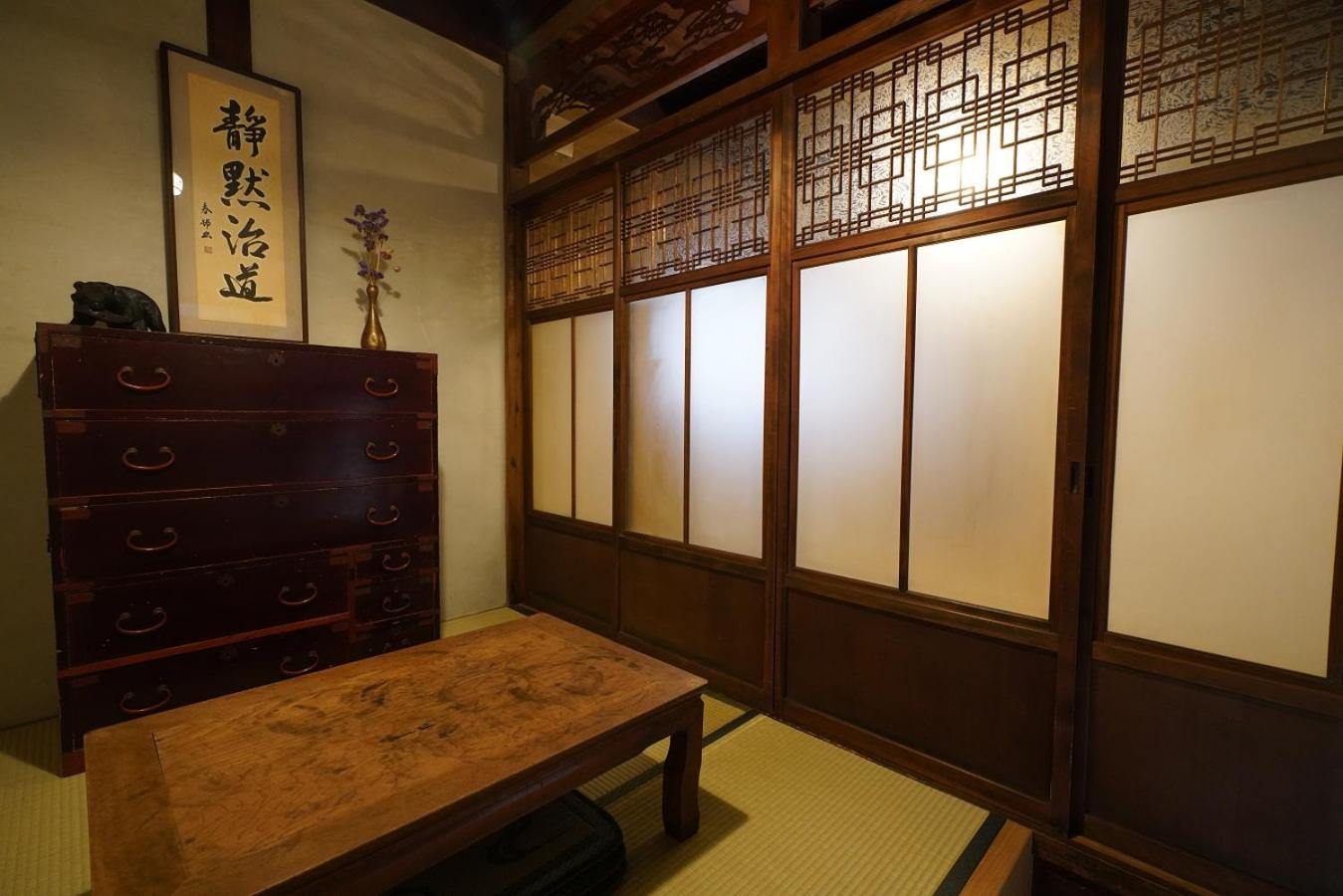 Quadruple Room with Private Bathroom - Photo 1