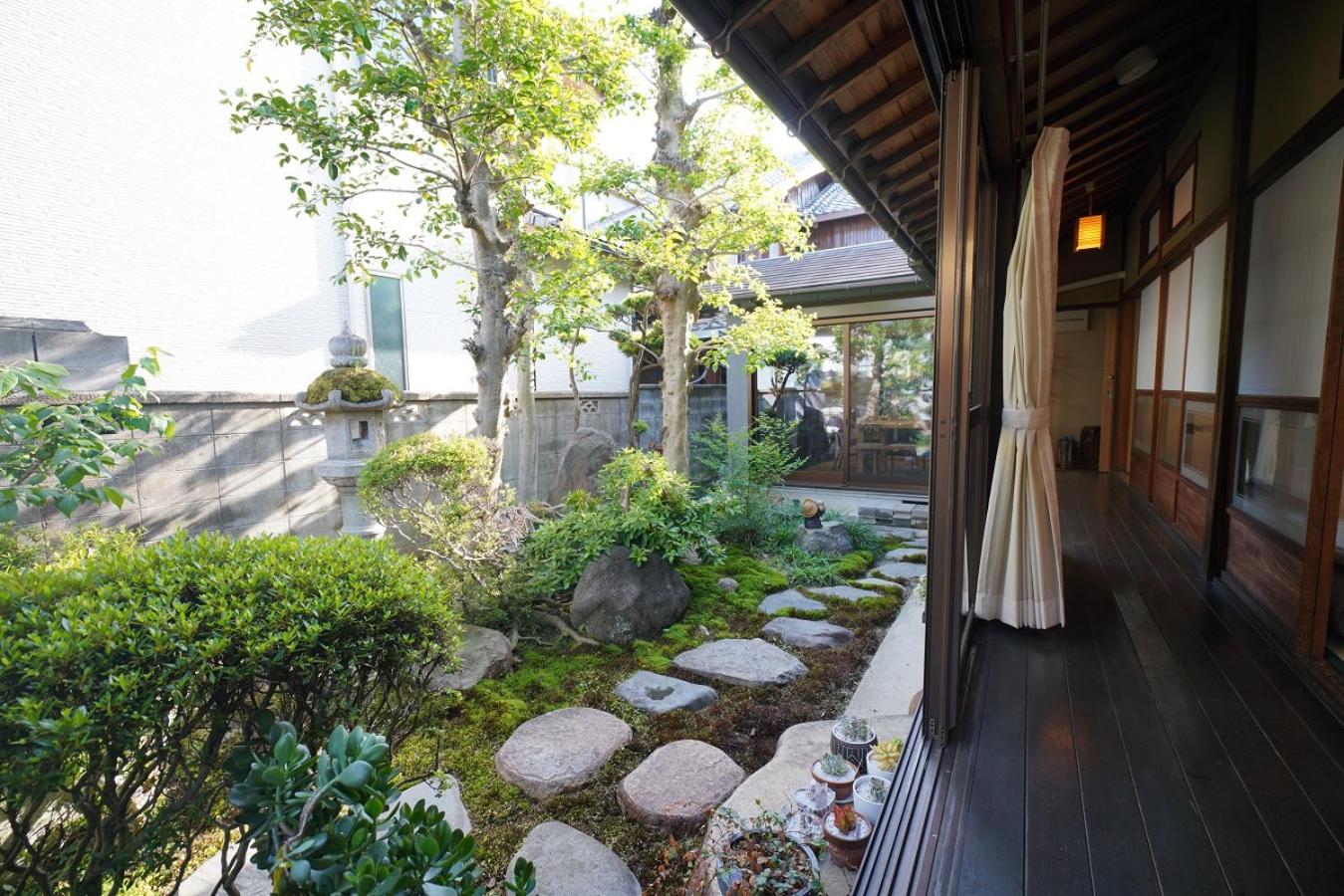 Executive Suite - Photo 8