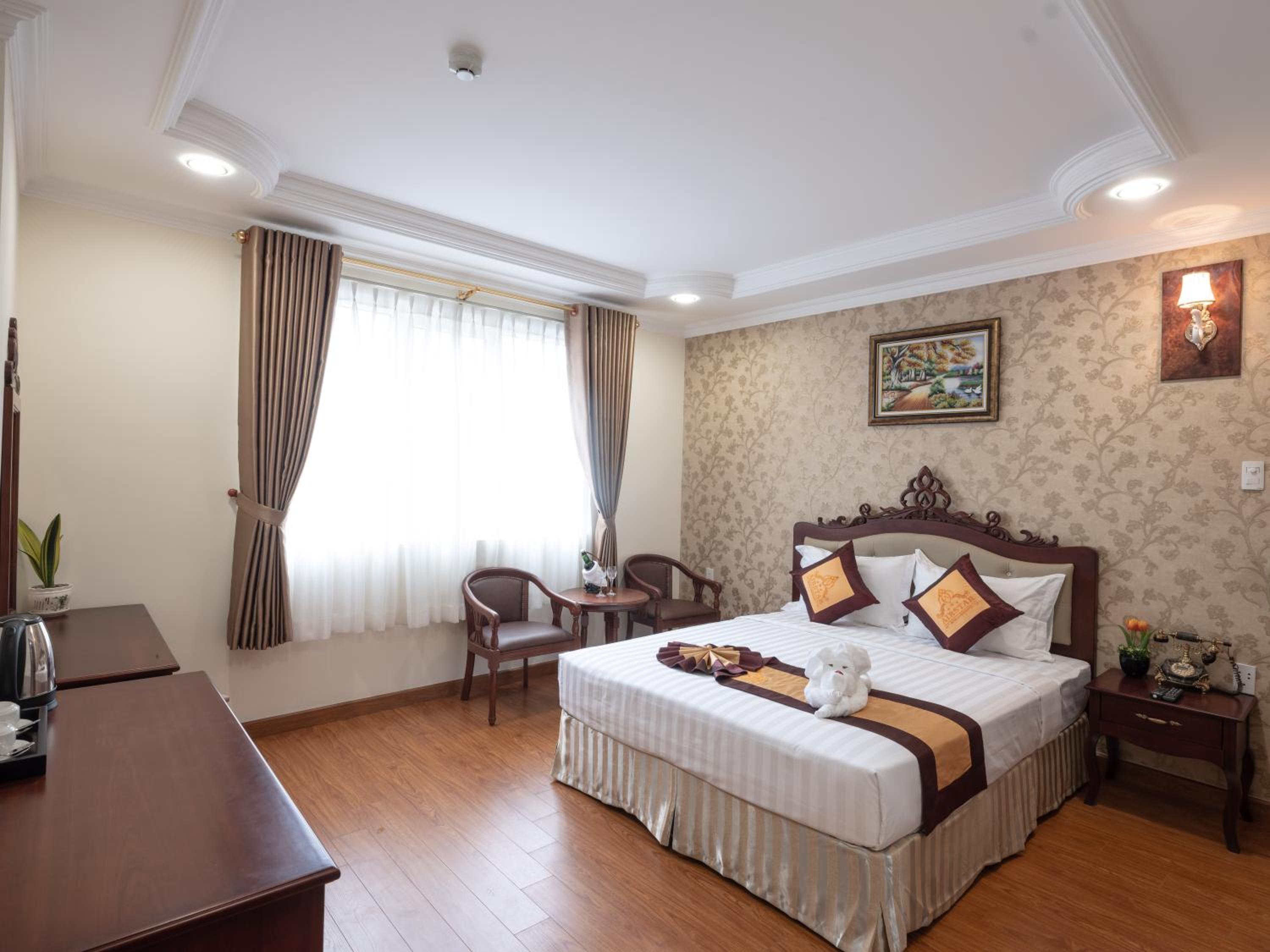 Suite with Garden View - Photo 4
