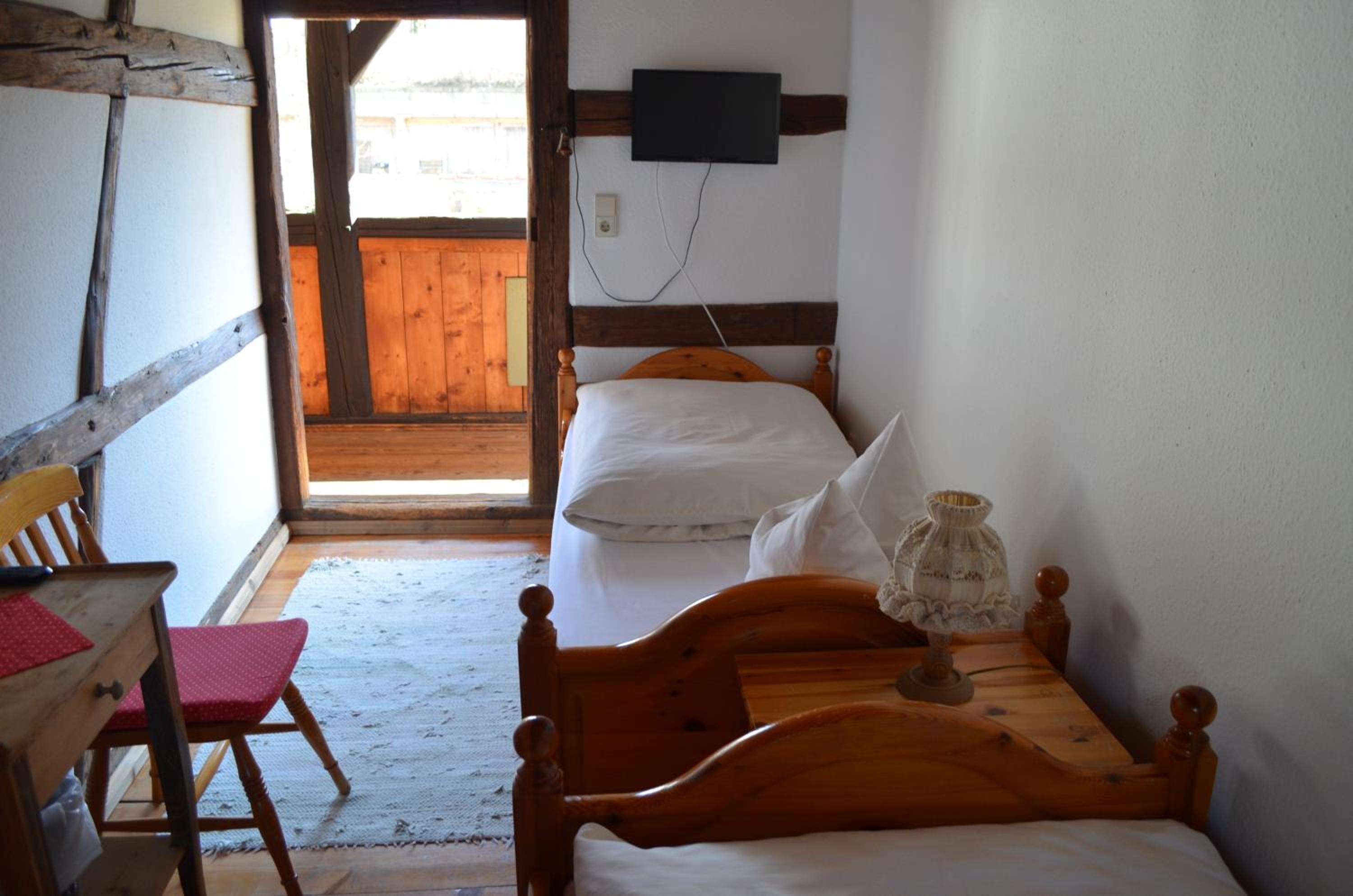 Twin Room with Private External Bathroom