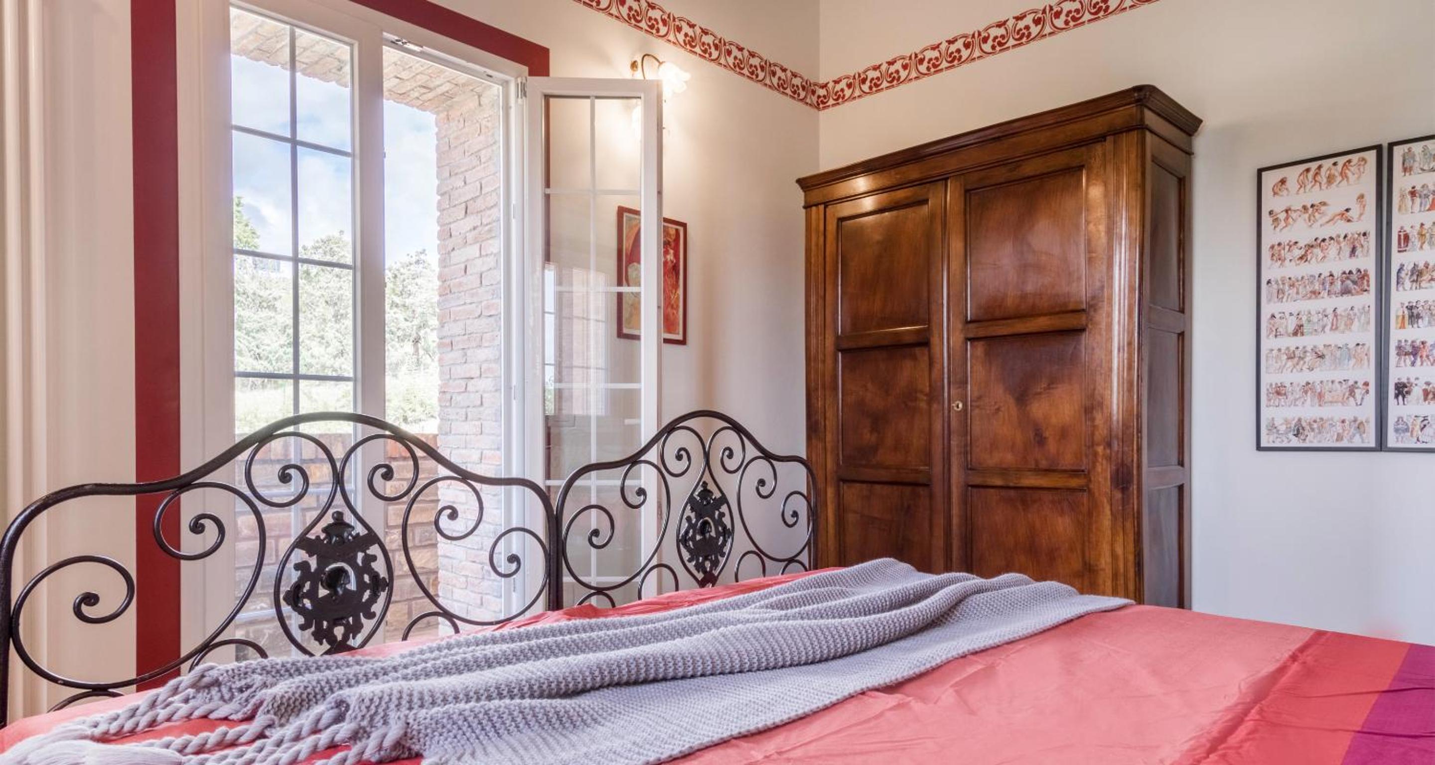 Villa photo 1