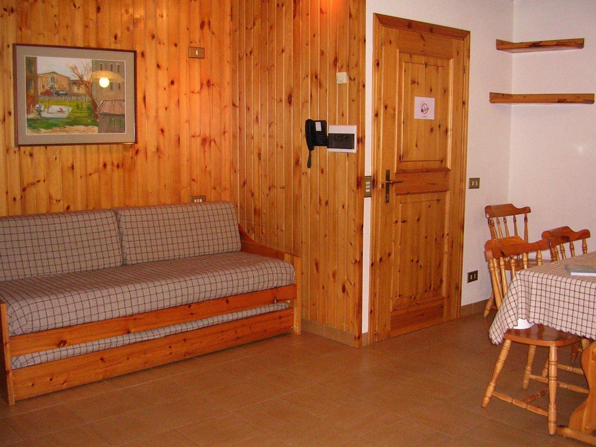 One-Bedroom Apartment (4 Adults) photo 1