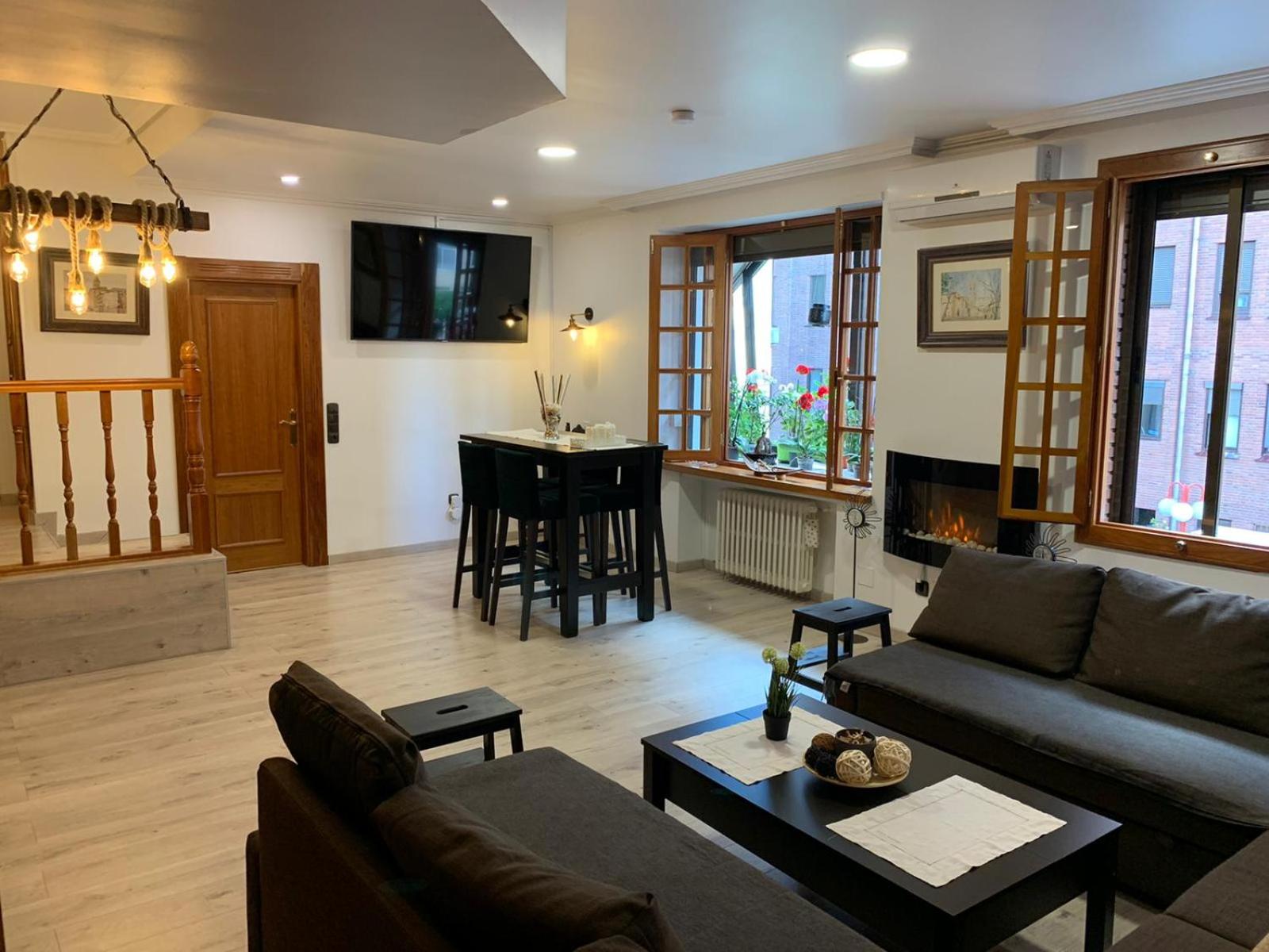 Duplex Apartment - Photo 1