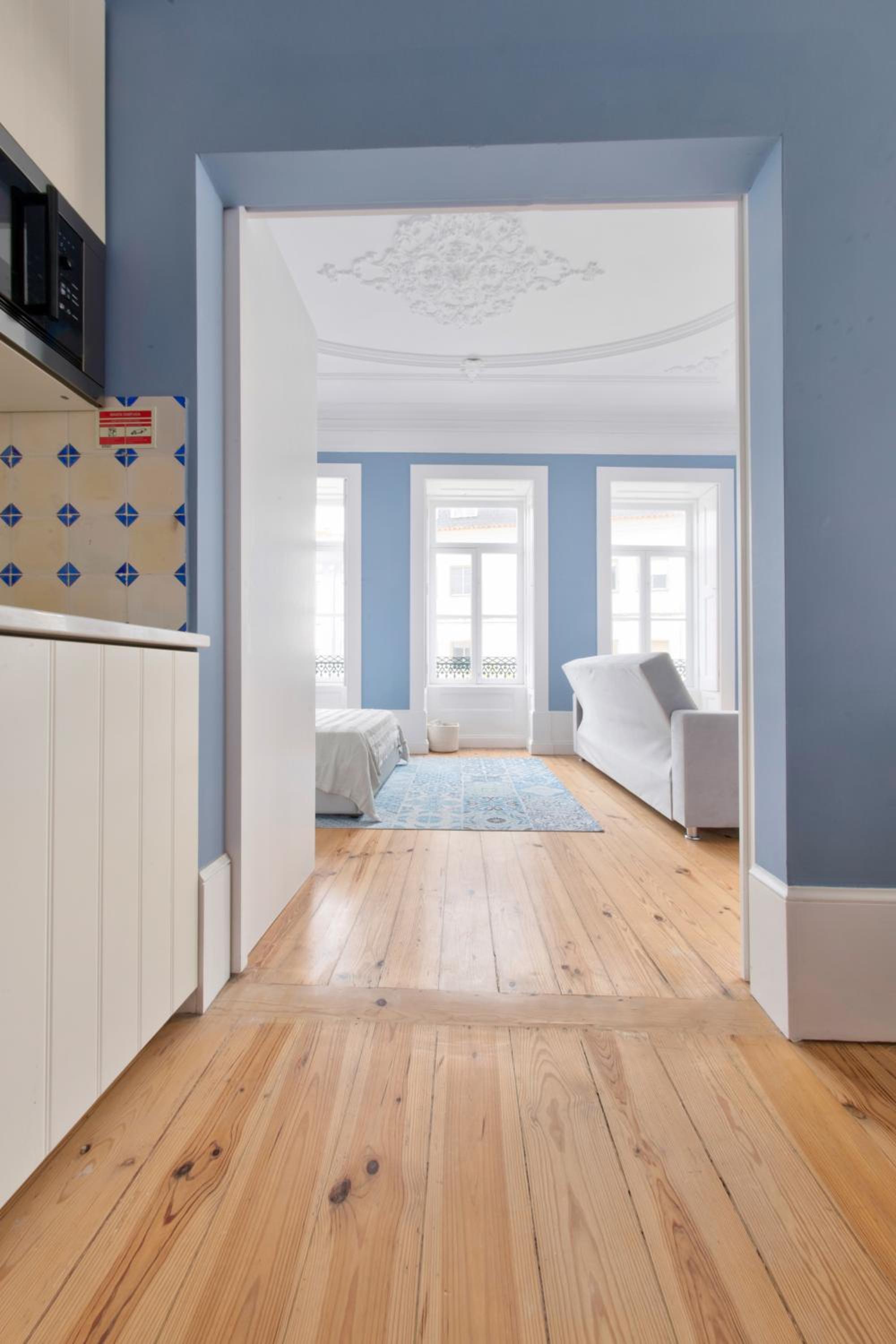 One-Bedroom Apartment - Photo 17