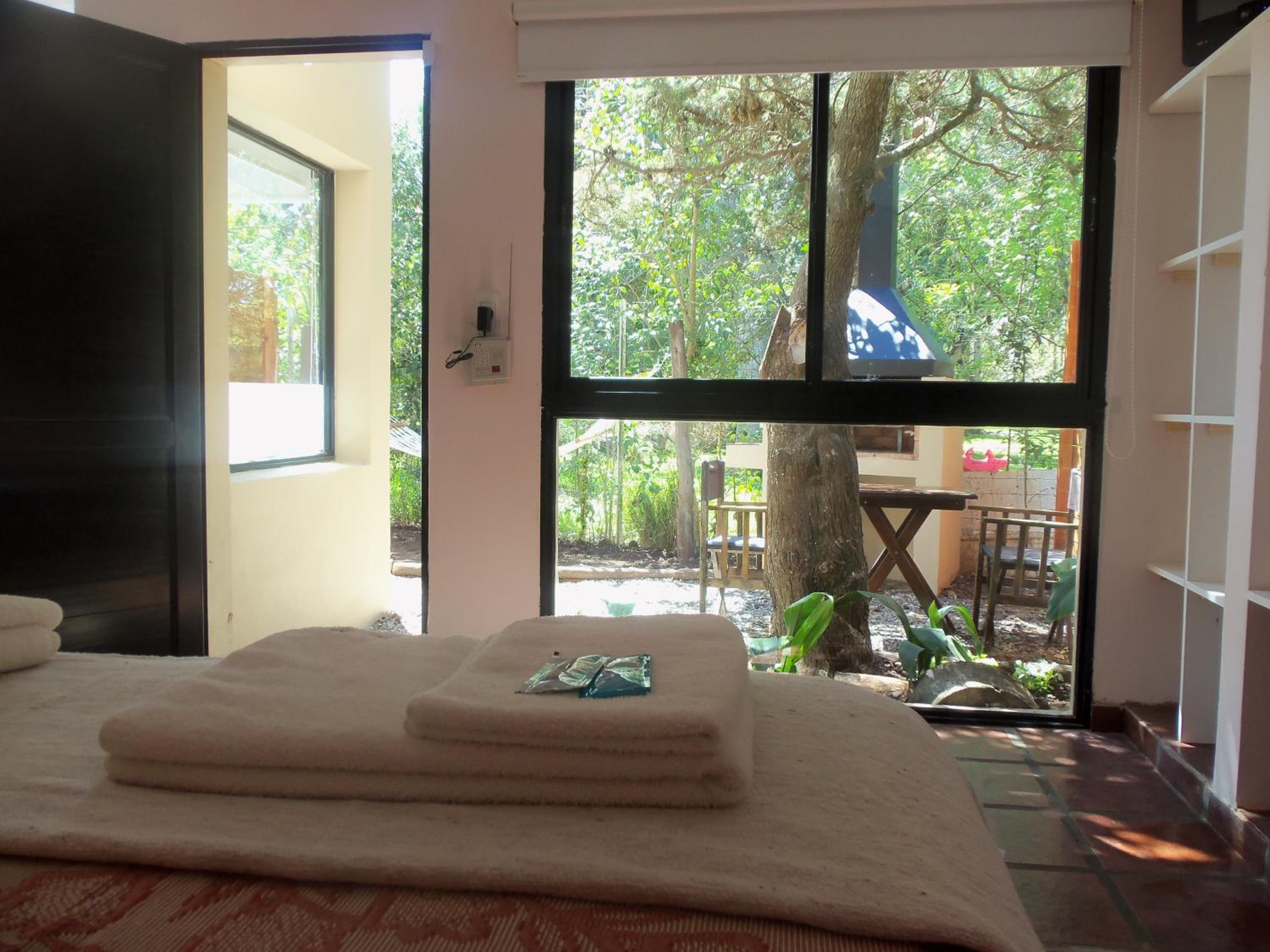 Bungalow (2 Adults)