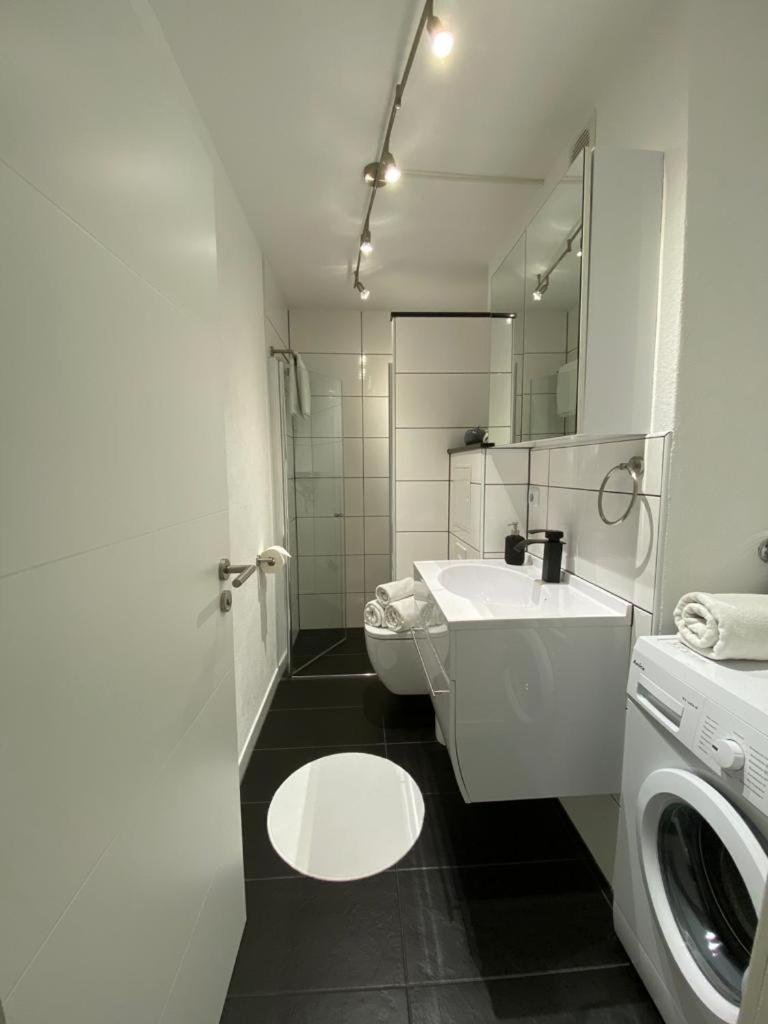 One-Bedroom Apartment - Photo 7