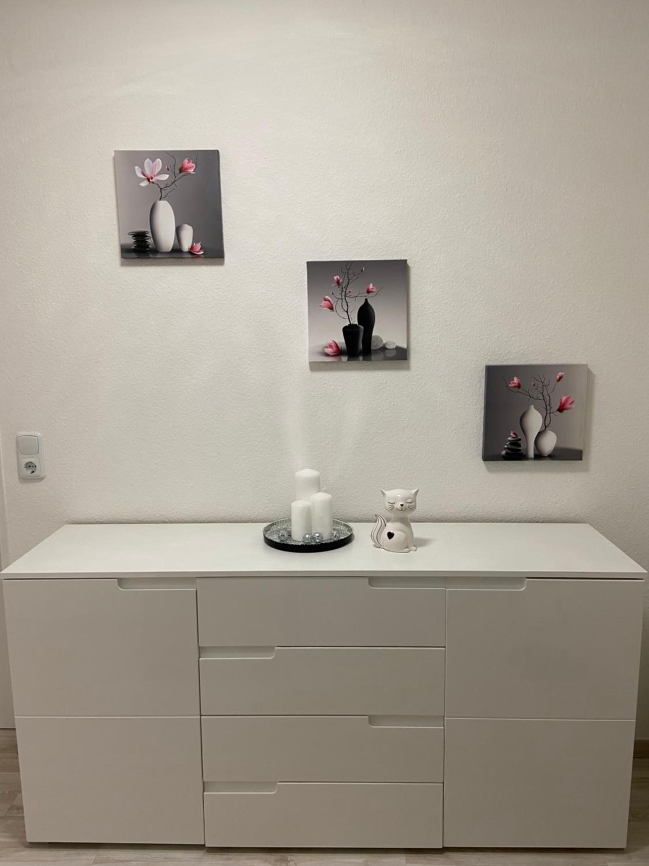 One-Bedroom Apartment - Photo 2