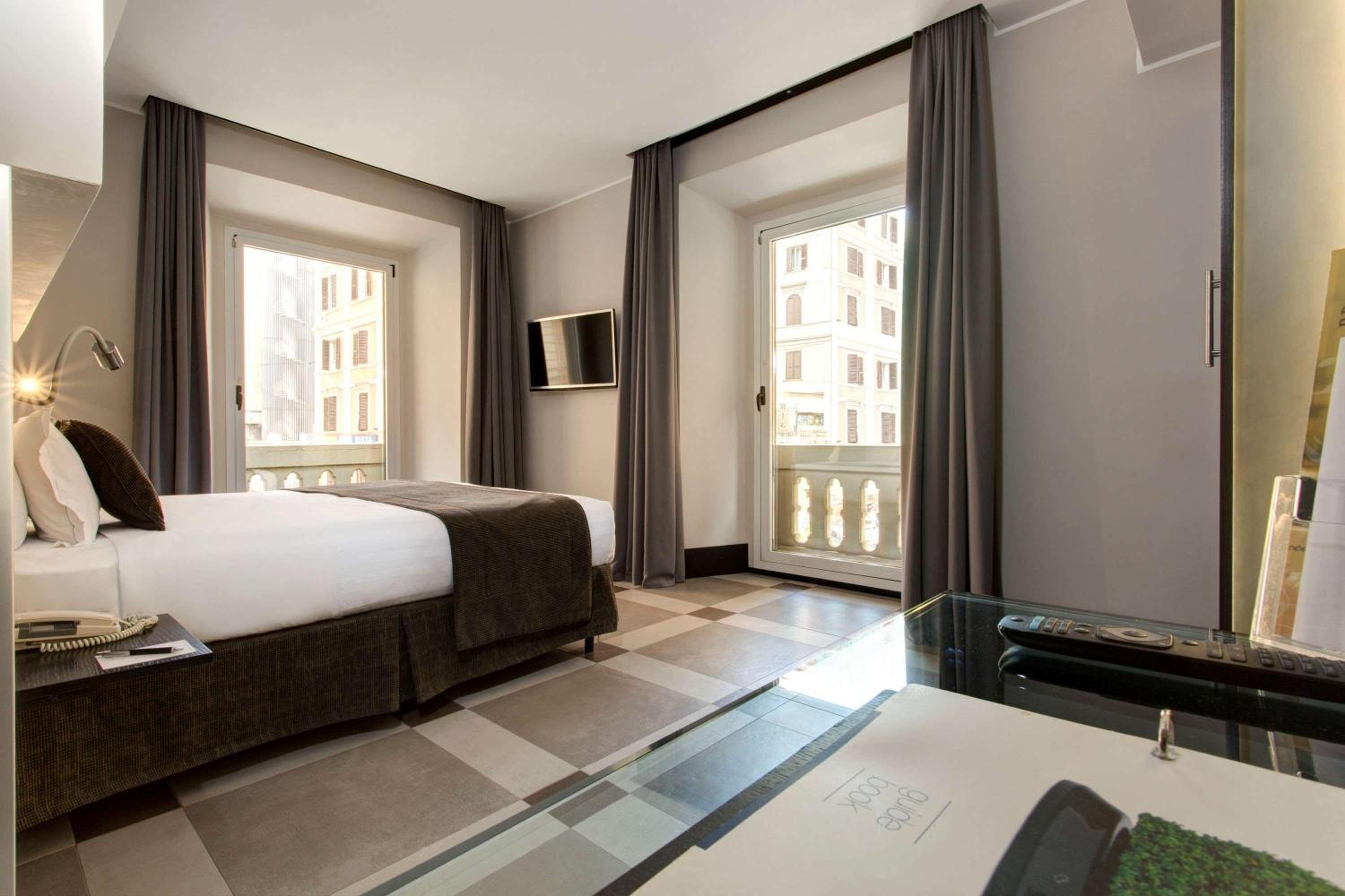 Comfort King Room - Photo 1