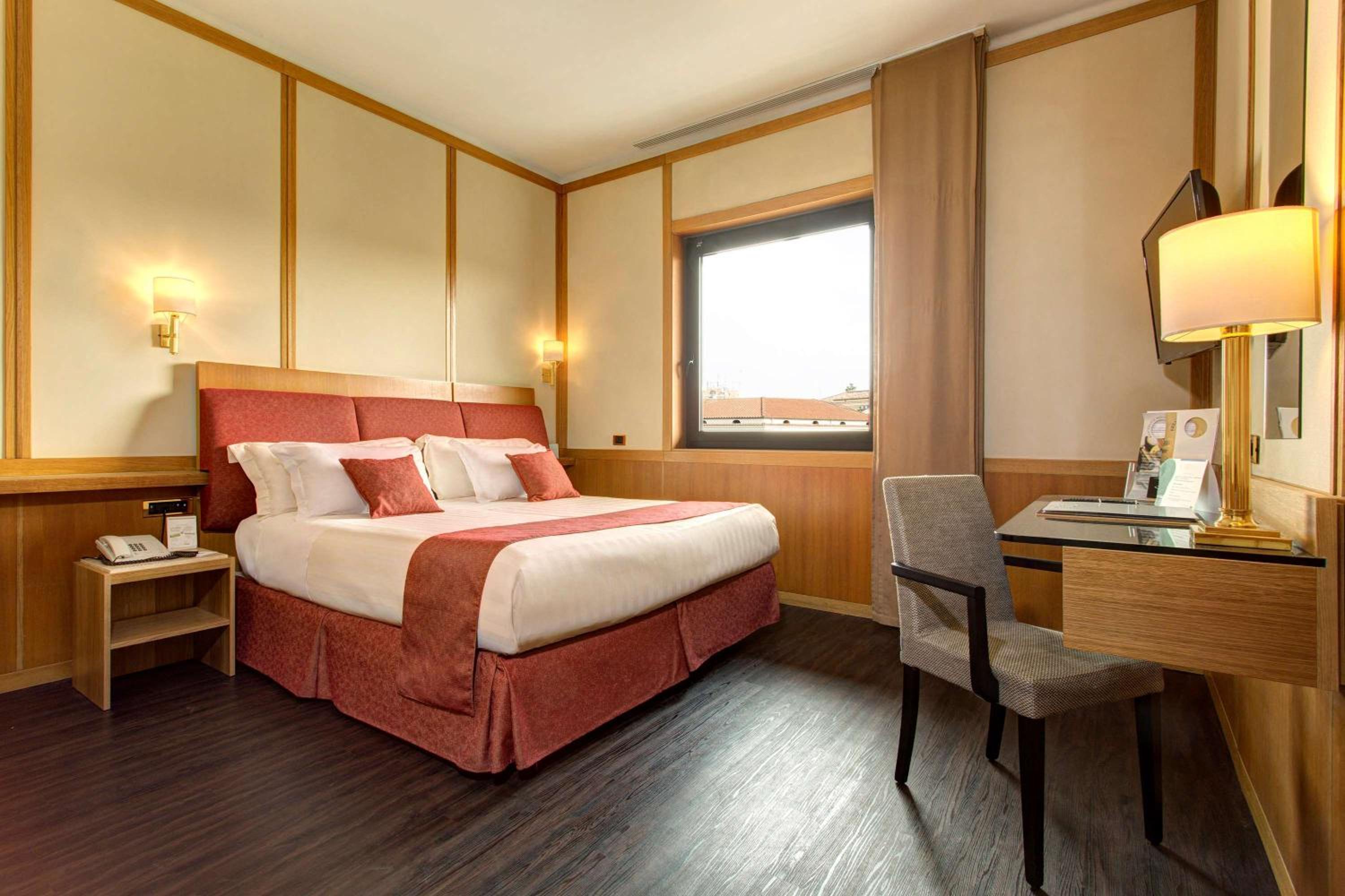 Comfort King Room