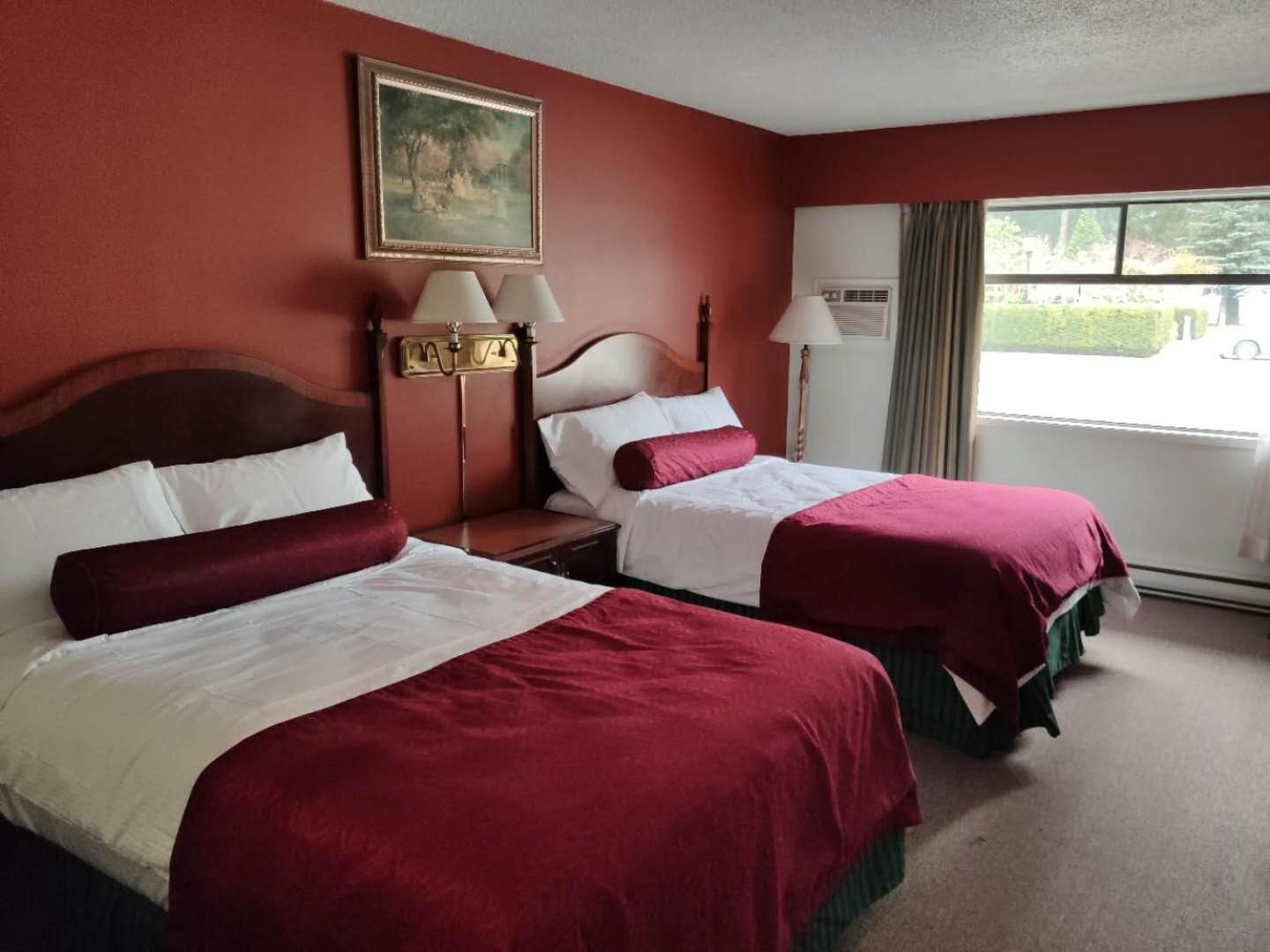 Double Room with Two Double Beds photo 1