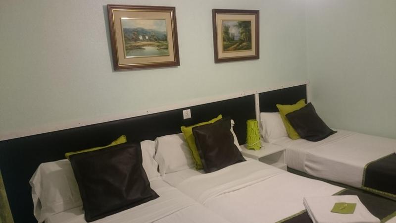 Habitación #27710822