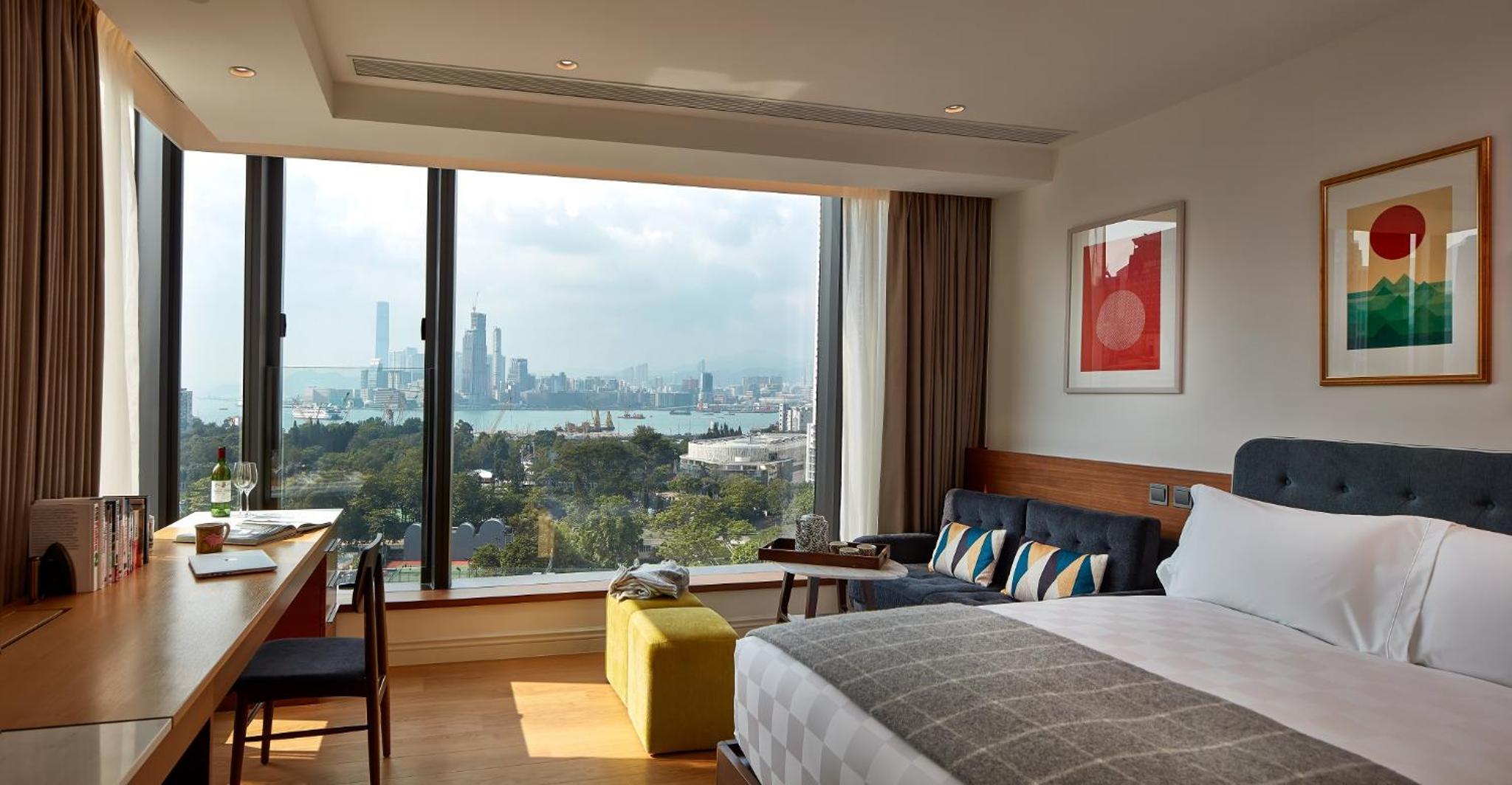 Luxury Studio with Harbor View